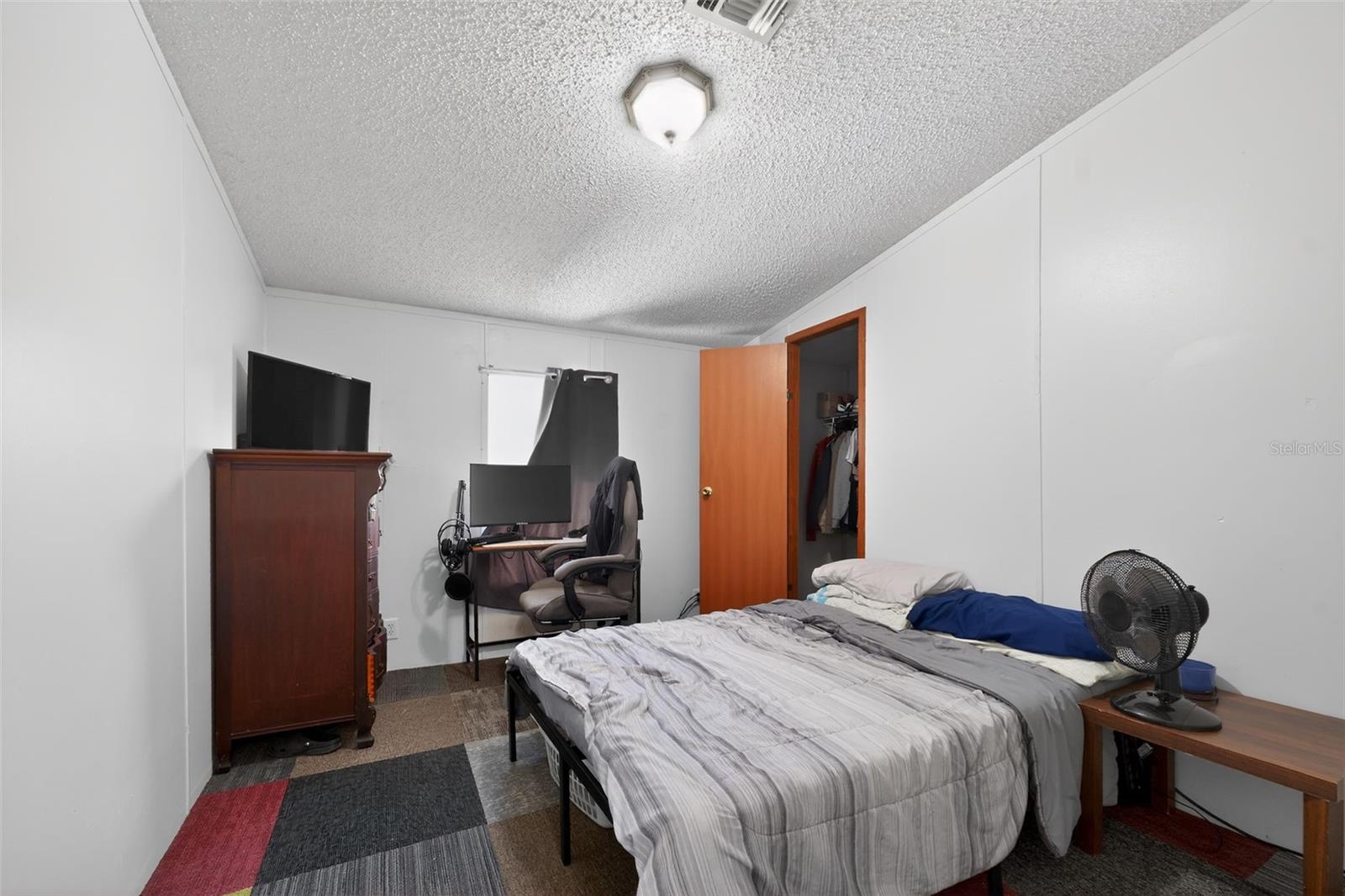 27132 NEW FRONT ST, HILLIARD, FL, 32046