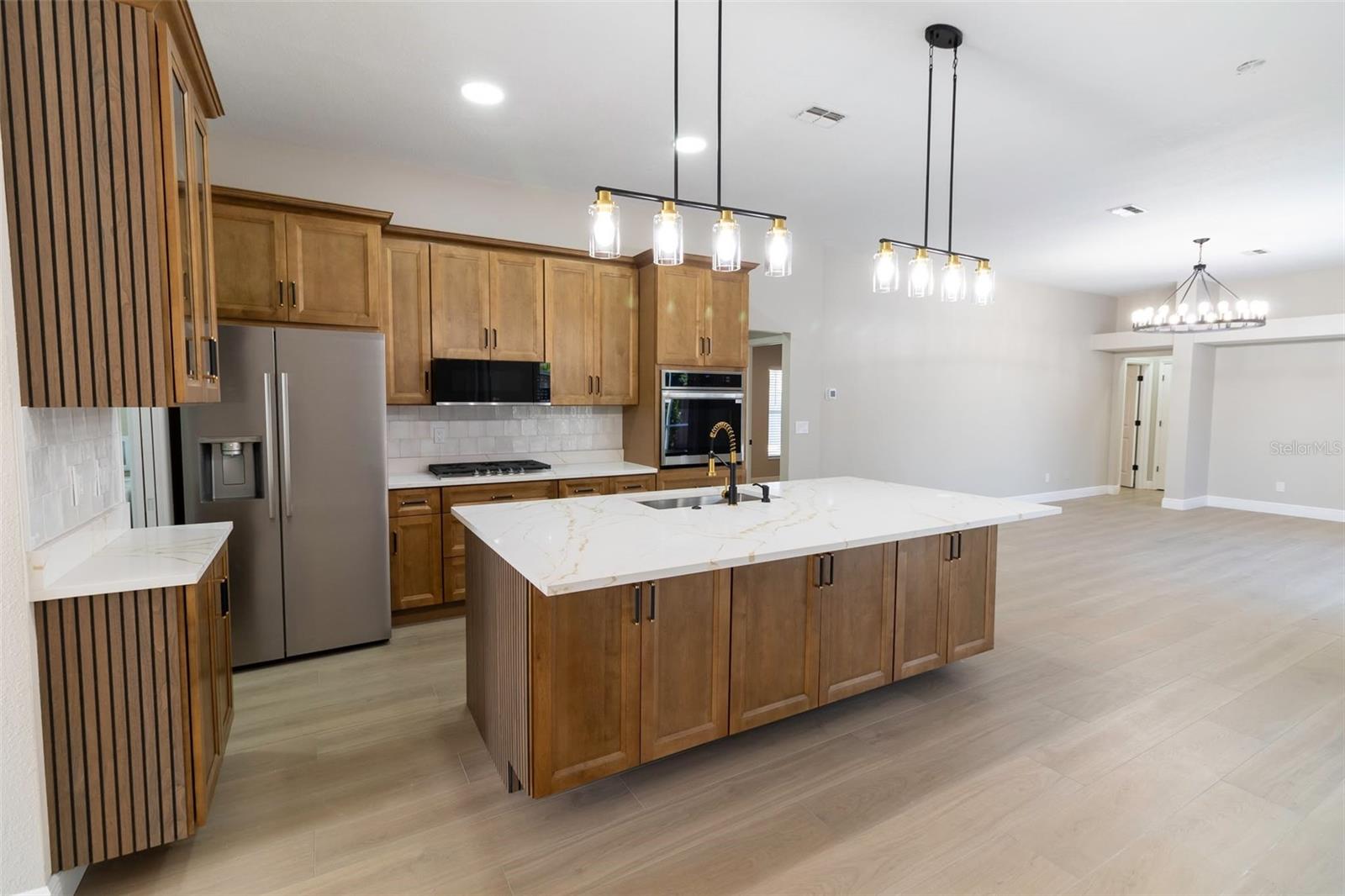 1637 LEDGESTONE DR, BRANDON, FL, 33511