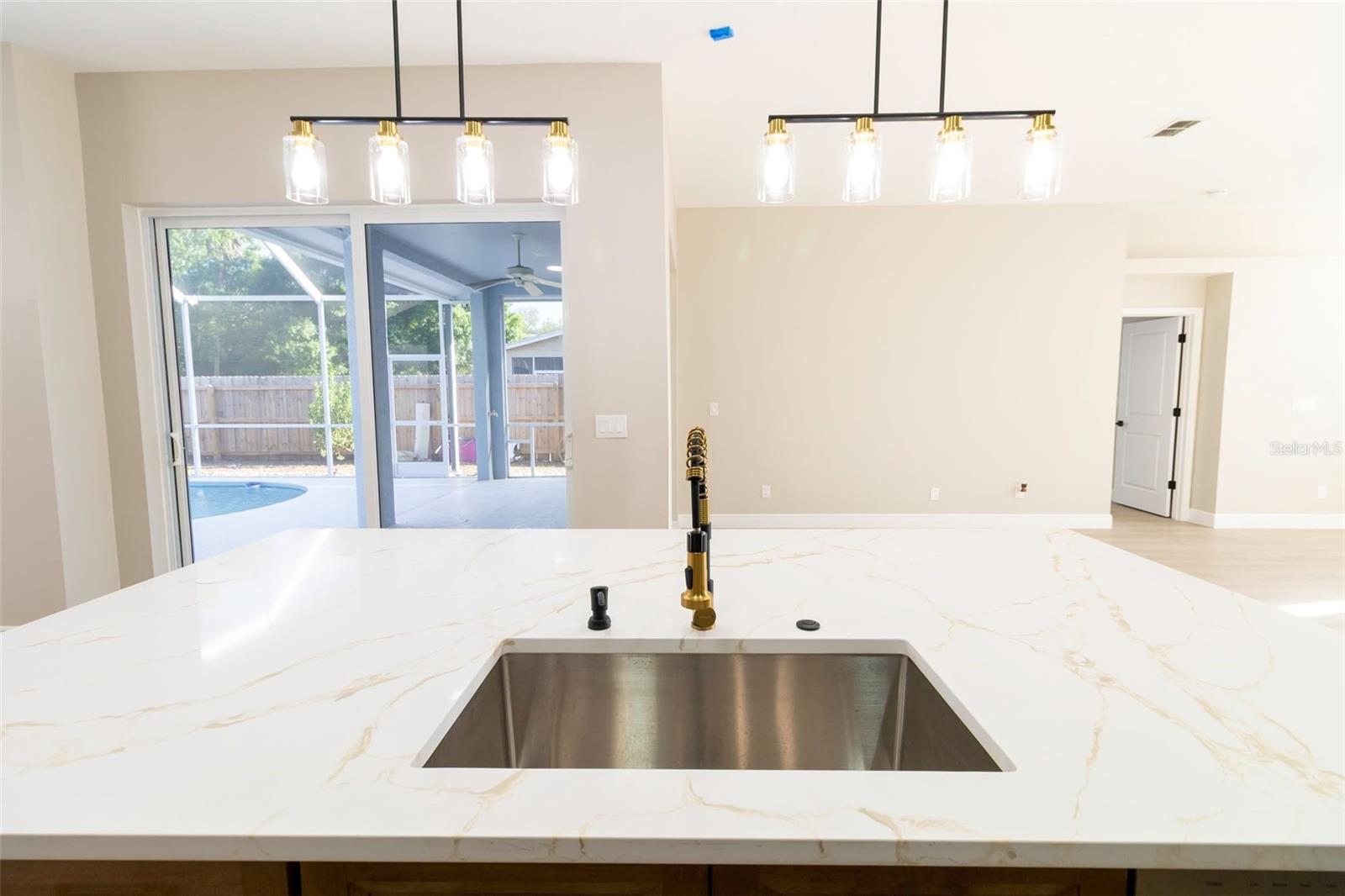 1637 LEDGESTONE DR, BRANDON, FL, 33511