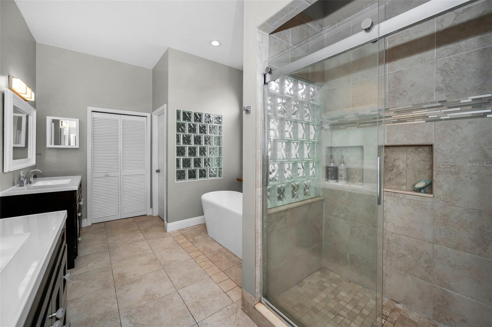 2997 EAGLE ESTATES CIR E, CLEARWATER, FL, 33761