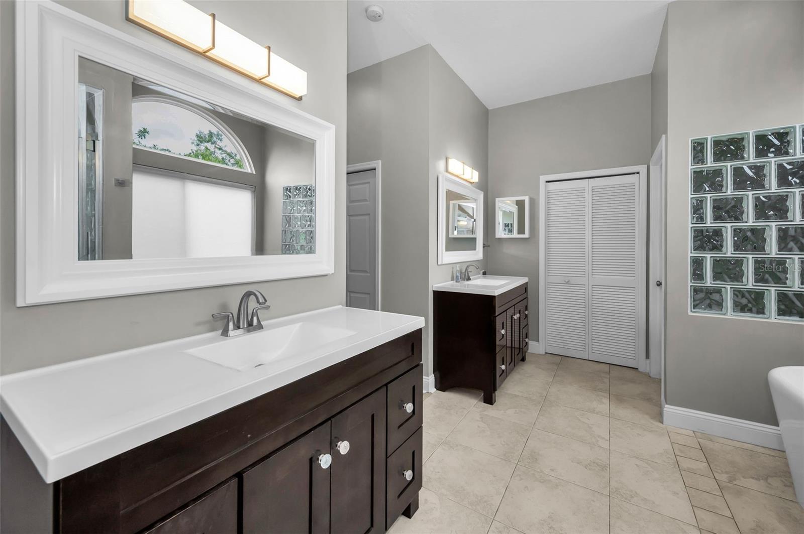 2997 EAGLE ESTATES CIR E, CLEARWATER, FL, 33761