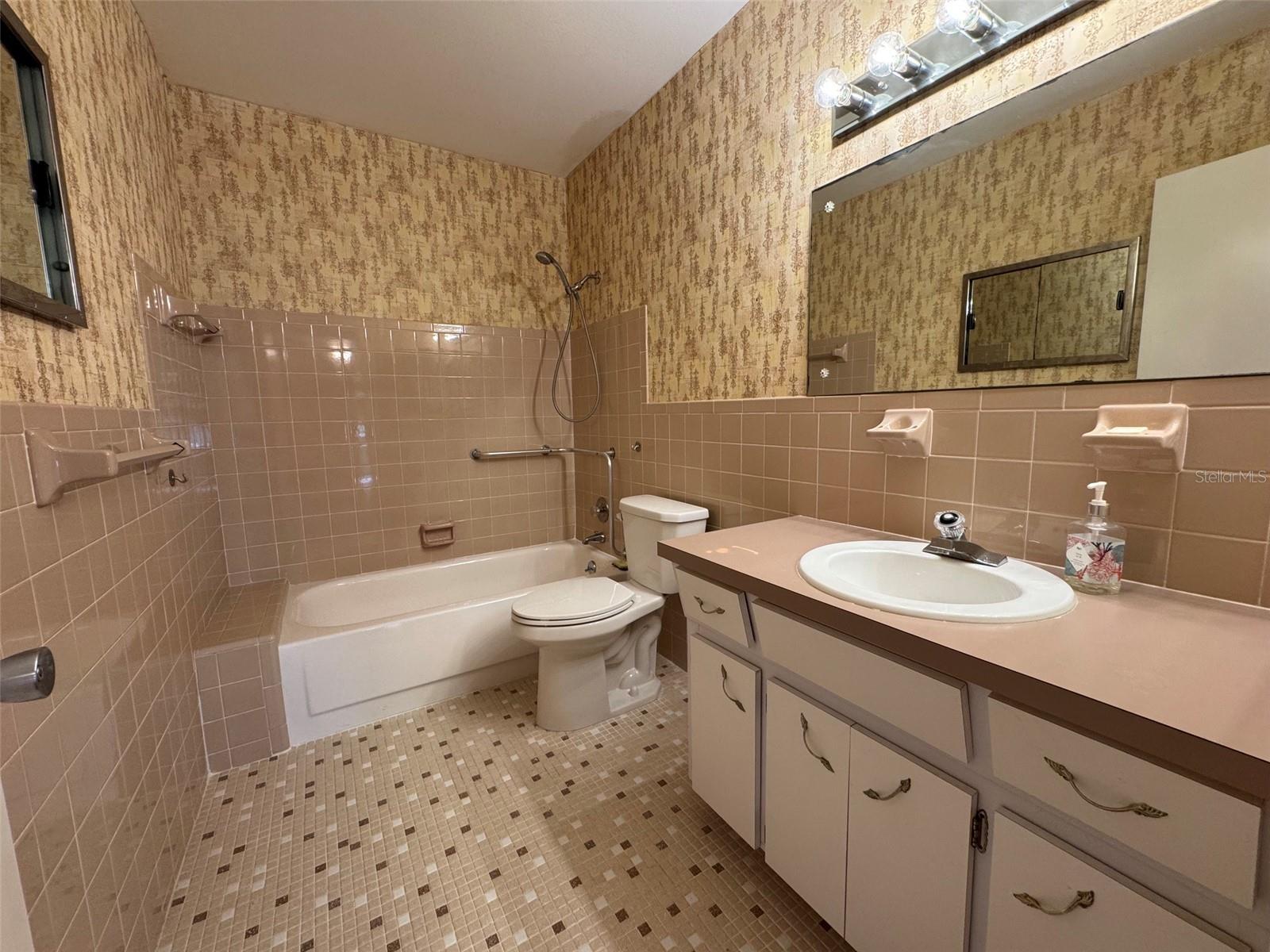 2402 ECUADORIAN WAY #40, CLEARWATER, FL, 33763