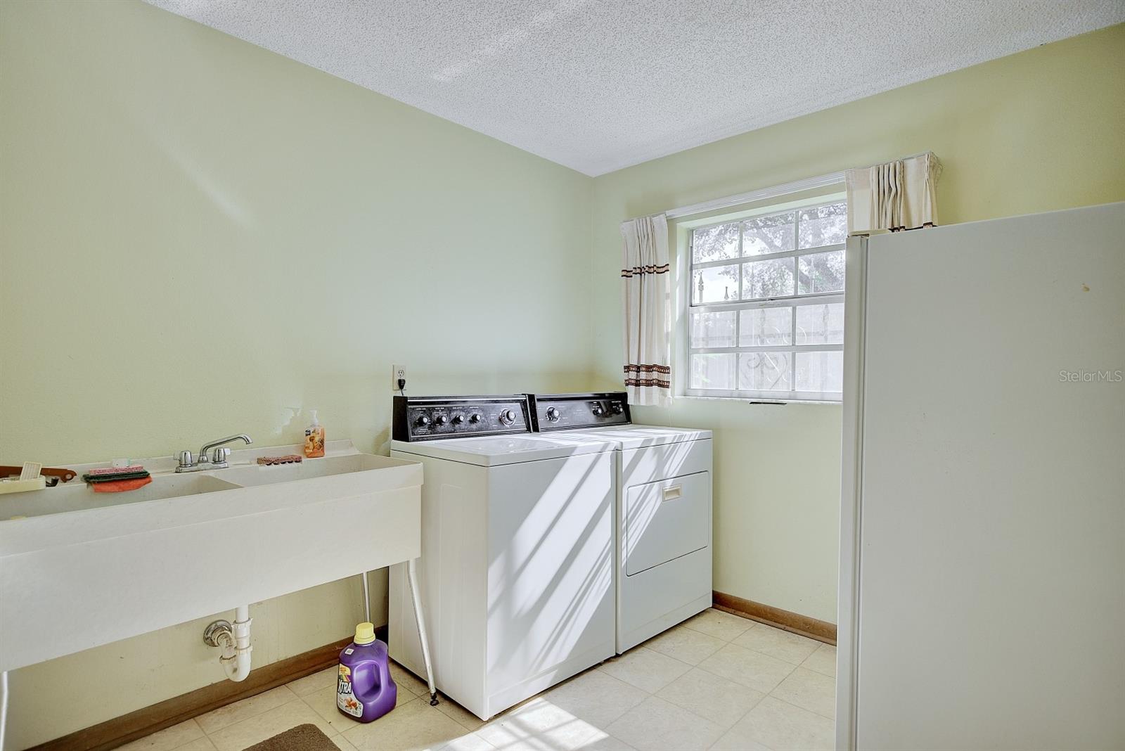 1845 HALLAM DR, LAKELAND, FL, 33813