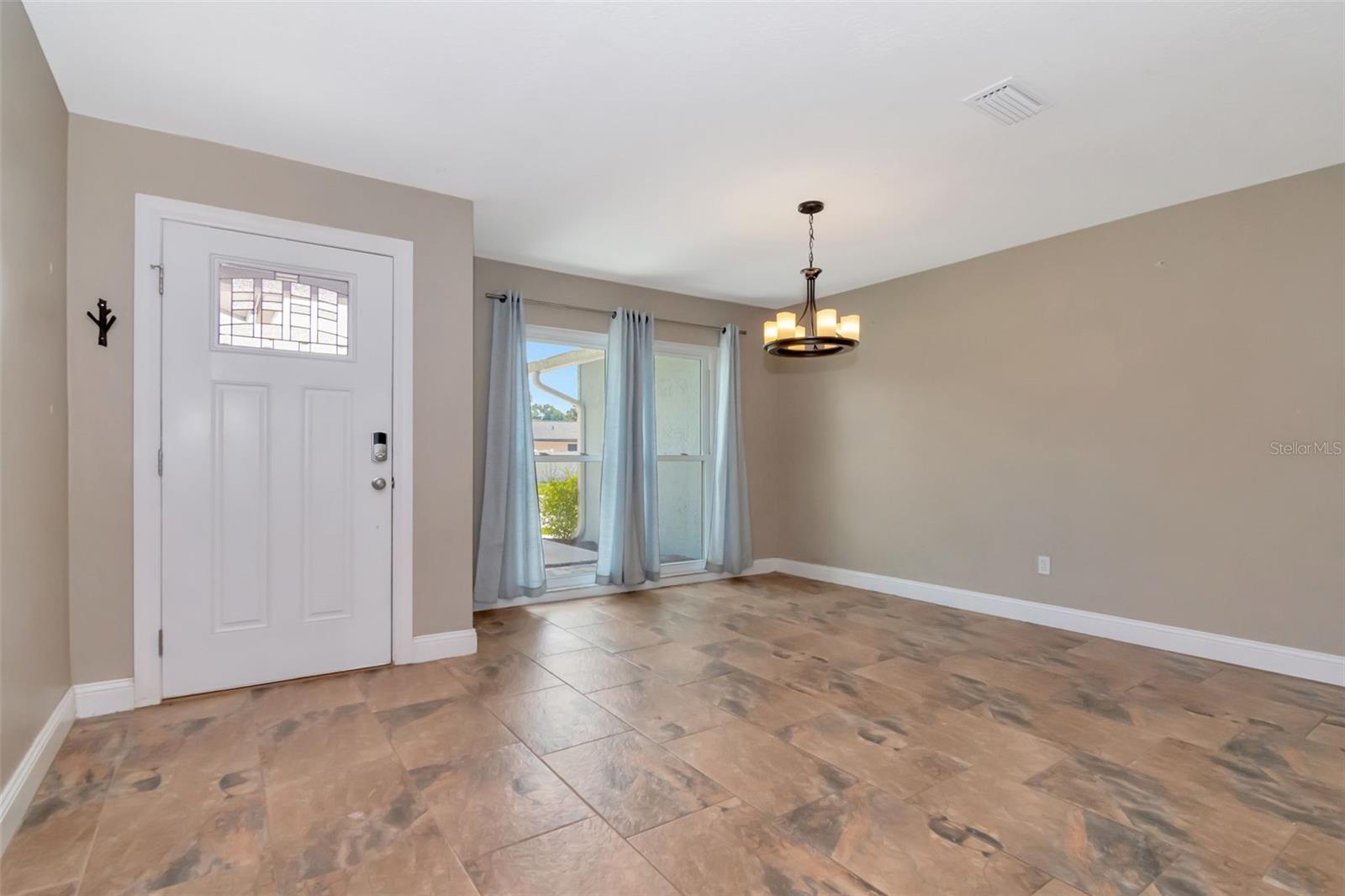 16120 OAKMANOR DR, TAMPA, FL, 33624