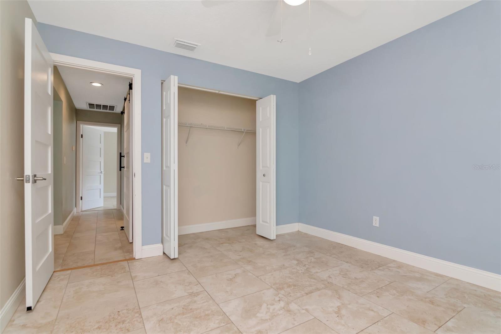 16120 OAKMANOR DR, TAMPA, FL, 33624