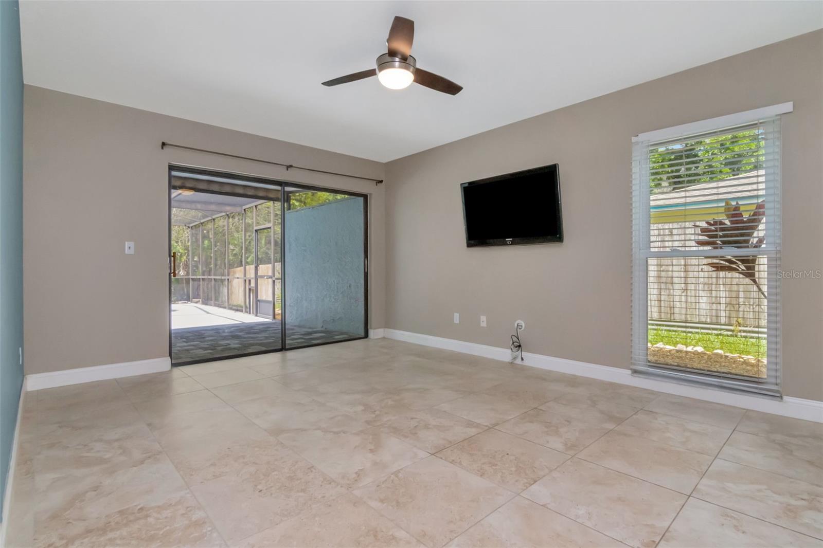 16120 OAKMANOR DR, TAMPA, FL, 33624