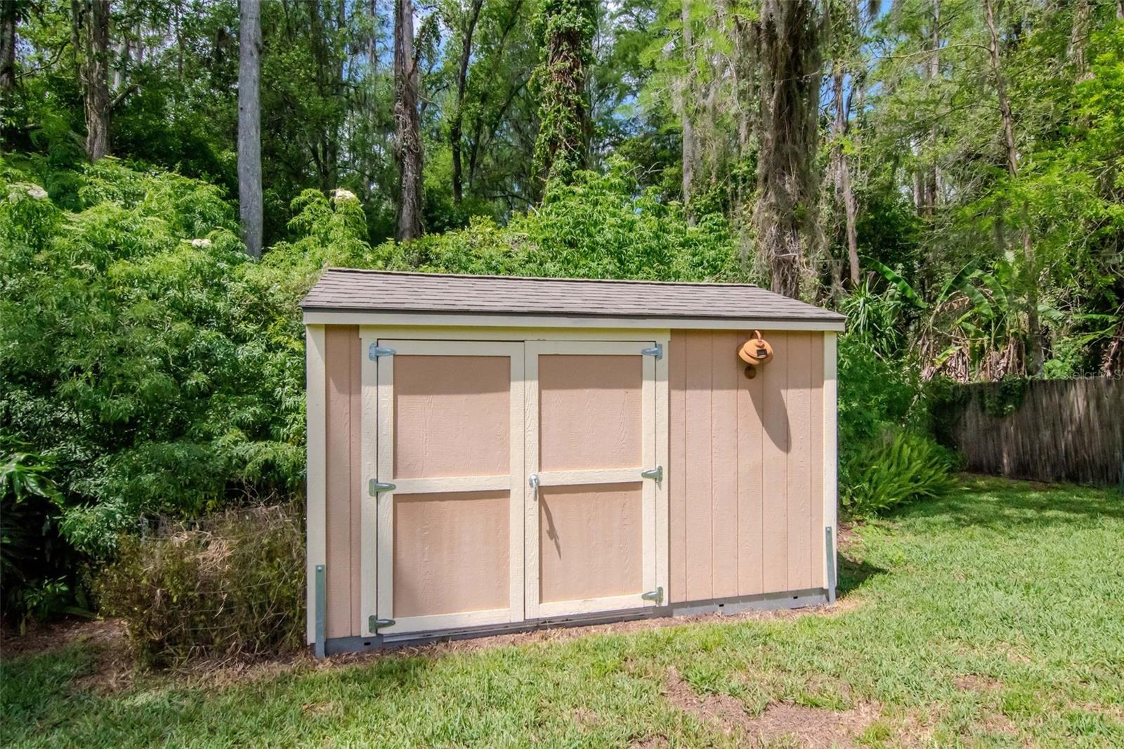 16120 OAKMANOR DR, TAMPA, FL, 33624