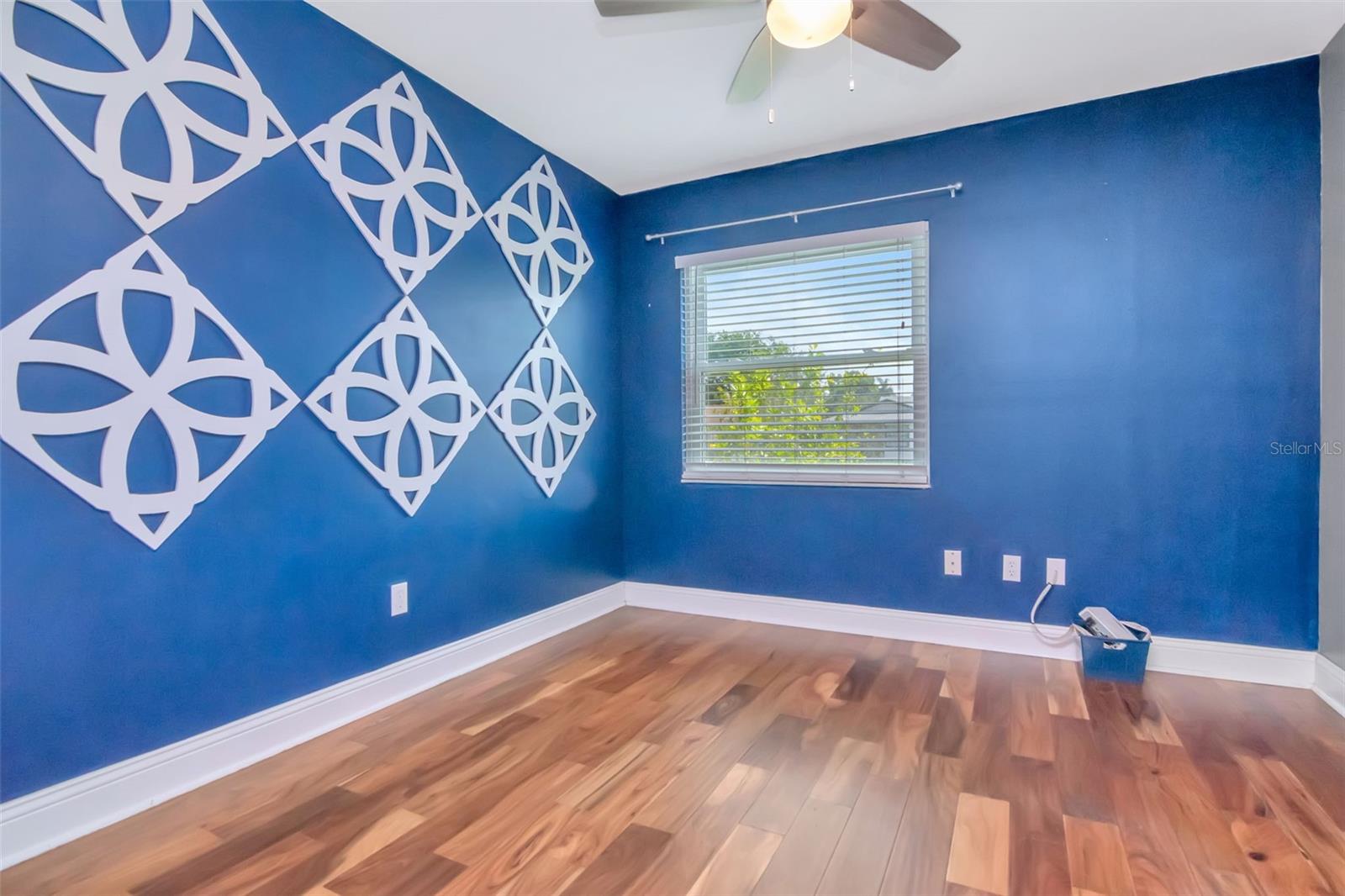 16120 OAKMANOR DR, TAMPA, FL, 33624