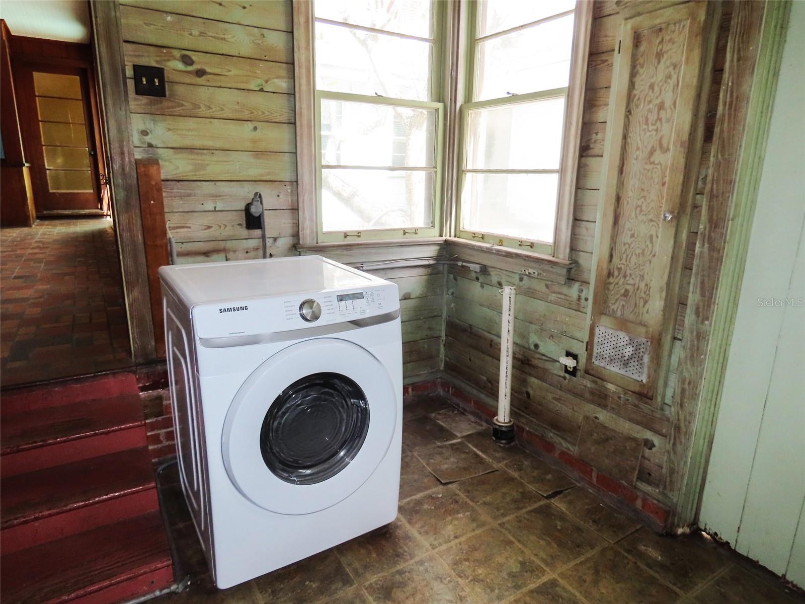 408 27TH ST W, BRADENTON, FL, 34205