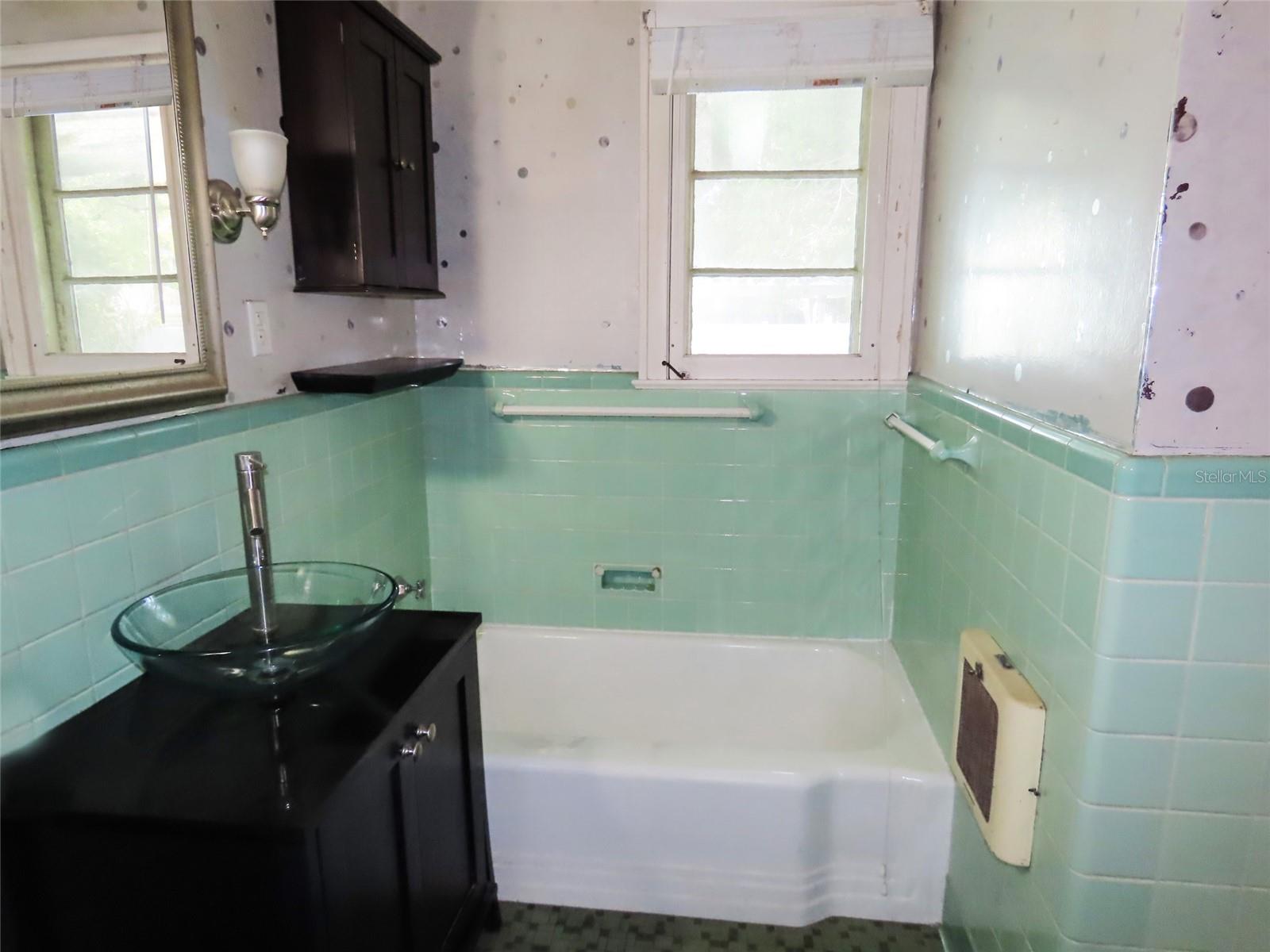 408 27TH ST W, BRADENTON, FL, 34205