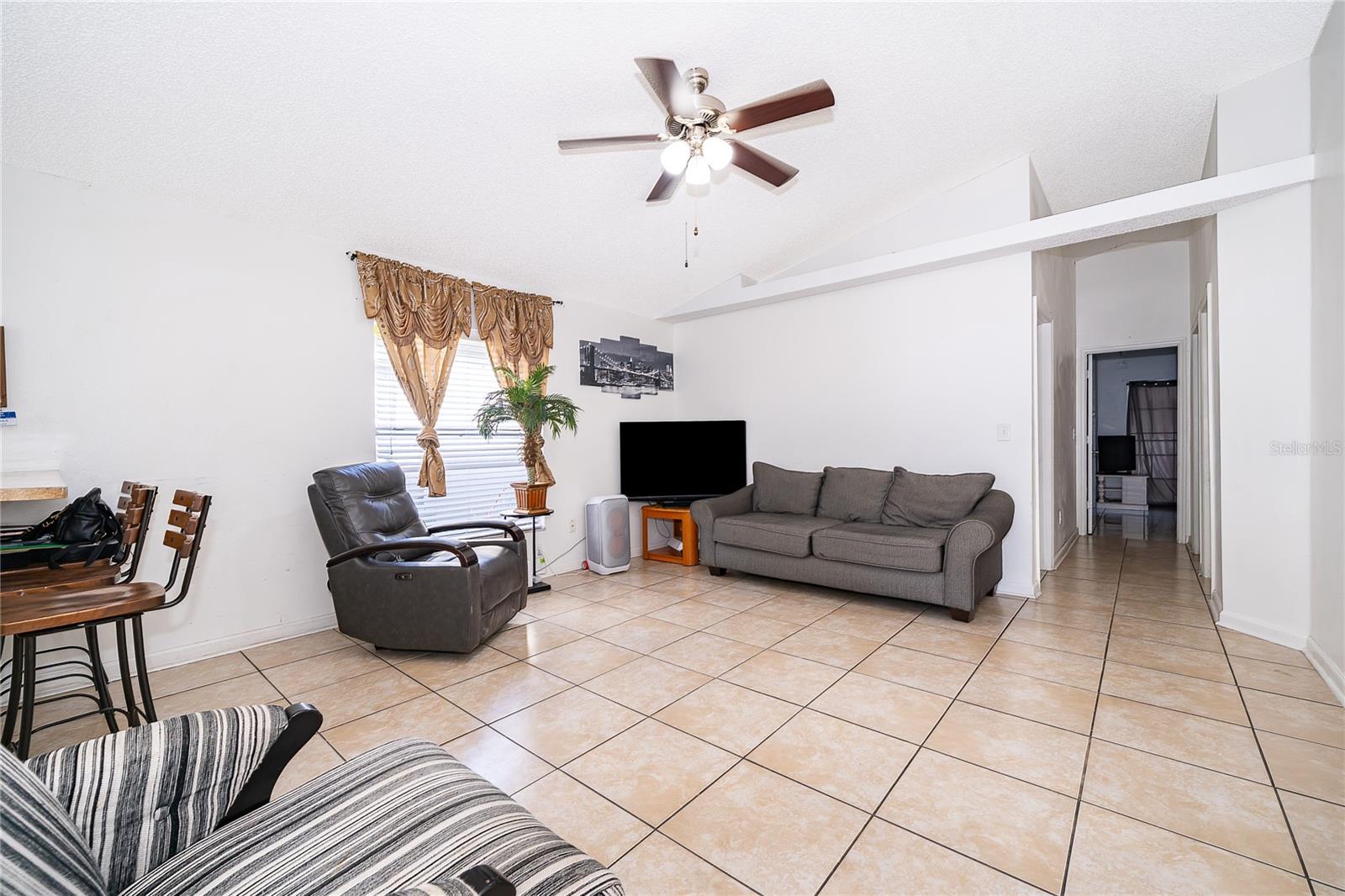 1717 CHATHAM CIR, APOPKA, FL, 32703