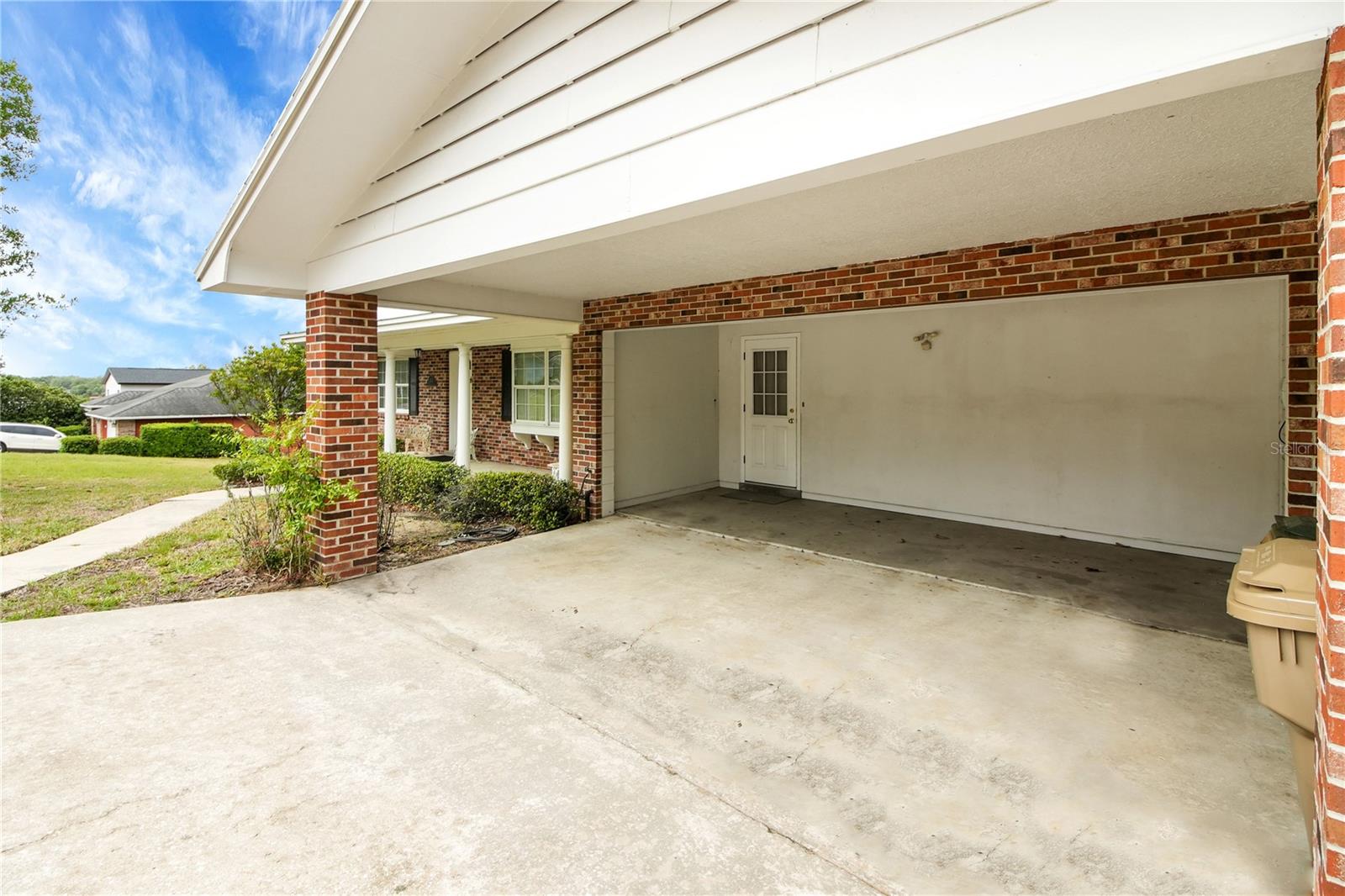 2214 TOPPING PL, EUSTIS, FL, 32726