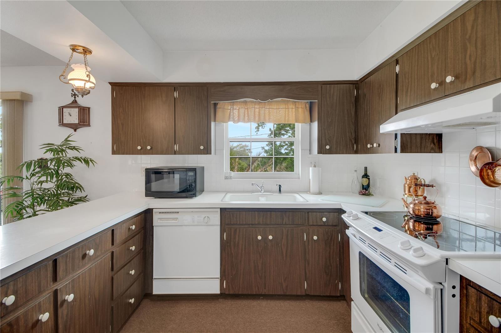 2214 TOPPING PL, EUSTIS, FL, 32726