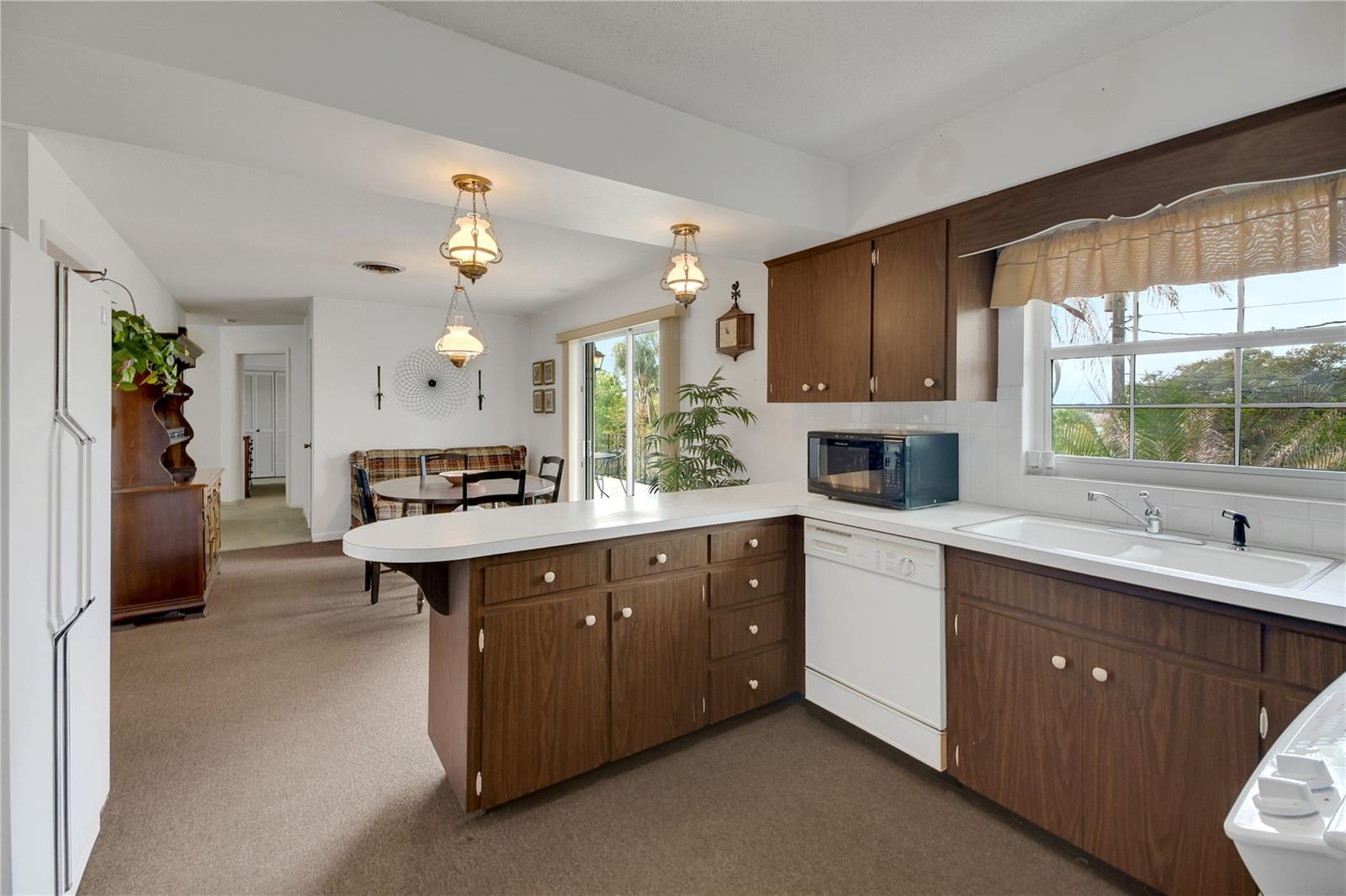 2214 TOPPING PL, EUSTIS, FL, 32726