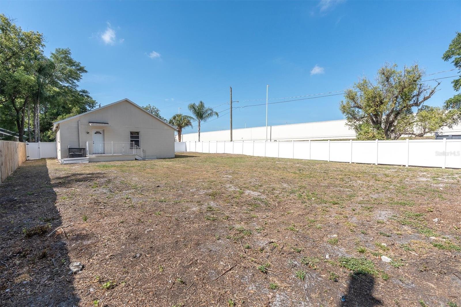 802 E NORTH BAY ST, TAMPA, FL, 33603