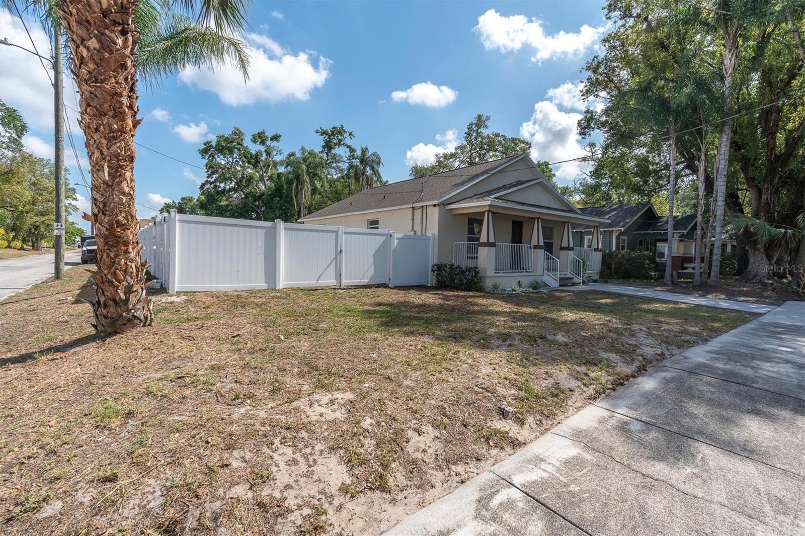 802 E NORTH BAY ST, TAMPA, FL, 33603
