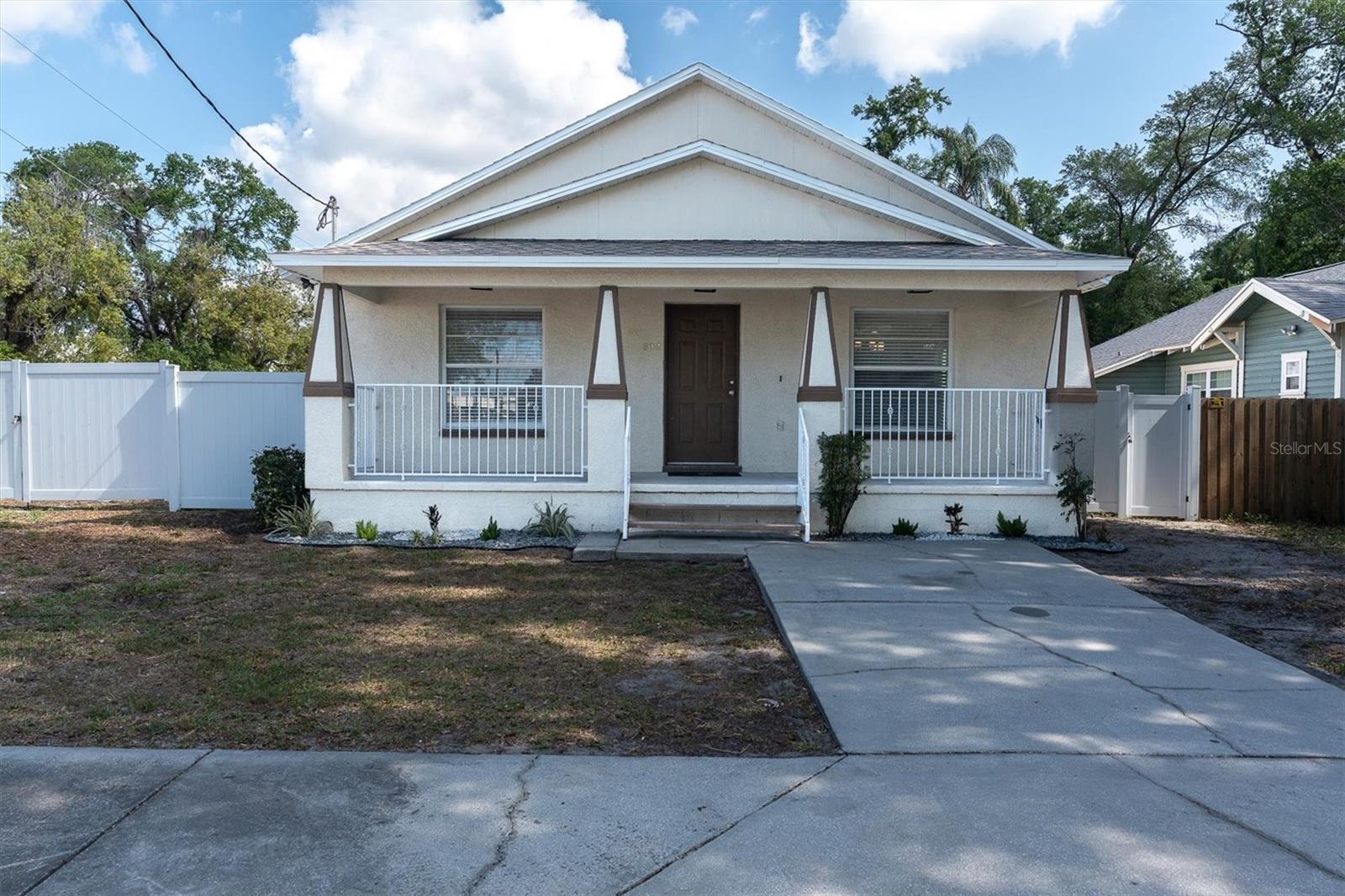 802 E NORTH BAY ST, TAMPA, FL, 33603