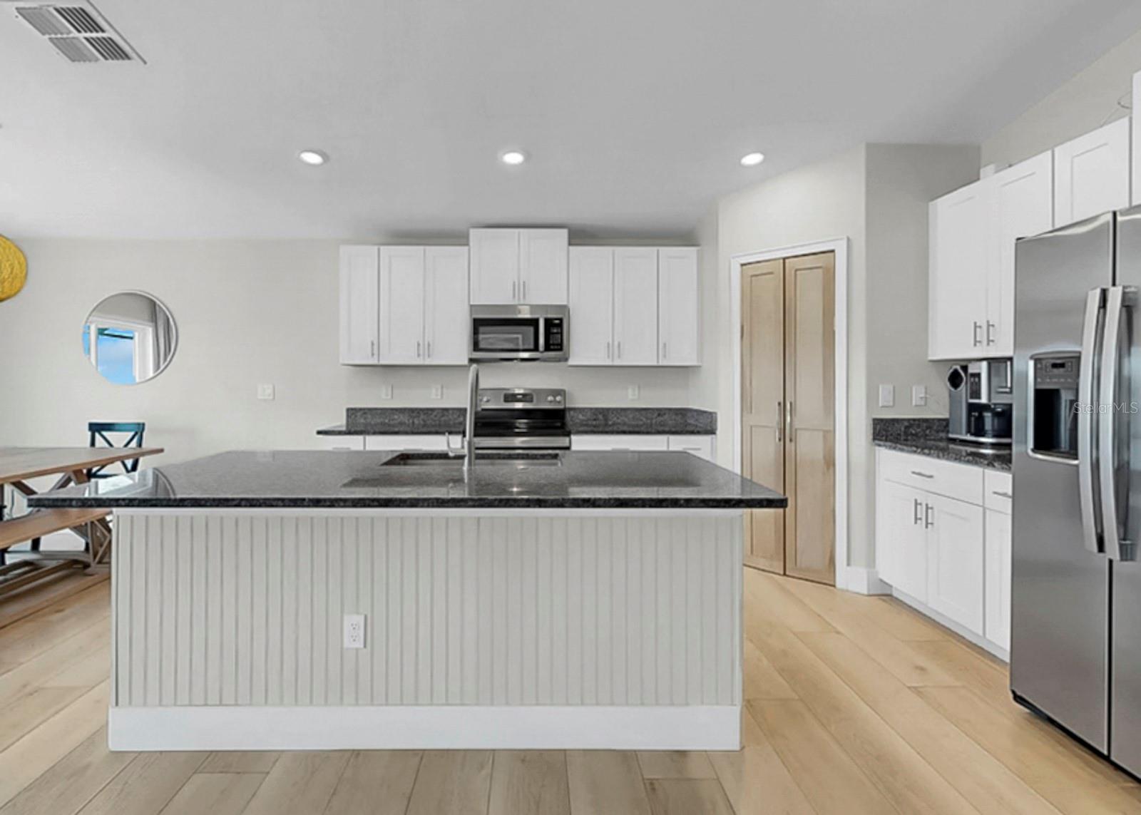 13327 GREAT PLAINS DR, RIVERVIEW, FL, 33579