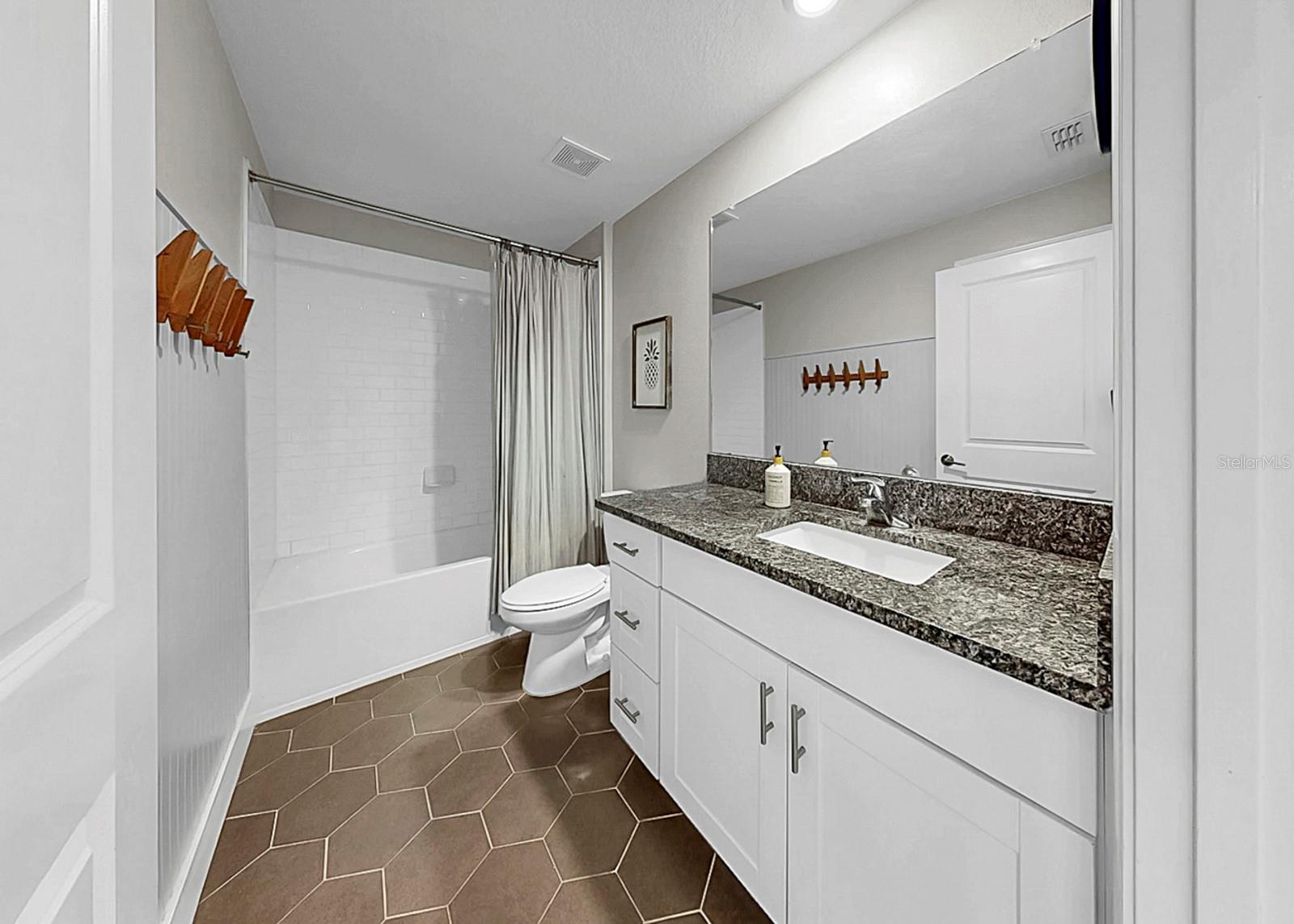 13327 GREAT PLAINS DR, RIVERVIEW, FL, 33579