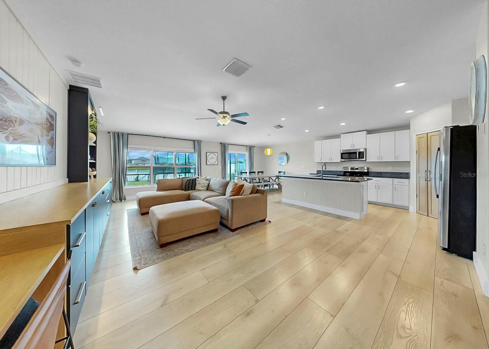 13327 GREAT PLAINS DR, RIVERVIEW, FL, 33579