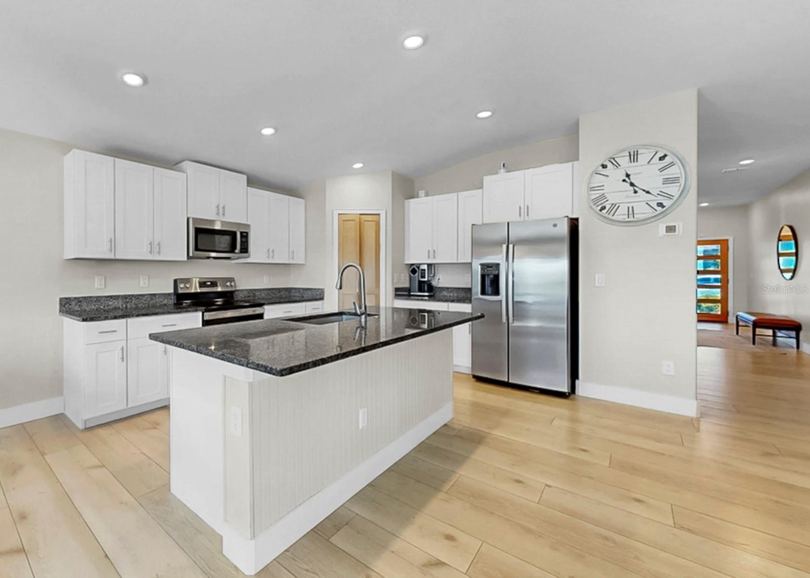 13327 GREAT PLAINS DR, RIVERVIEW, FL, 33579