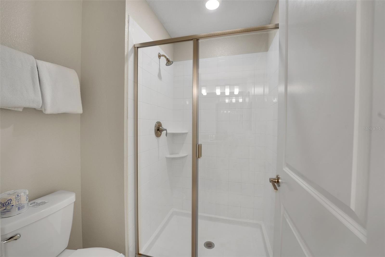 870 PEBBLE BEACH DR, DAVENPORT, FL, 33896