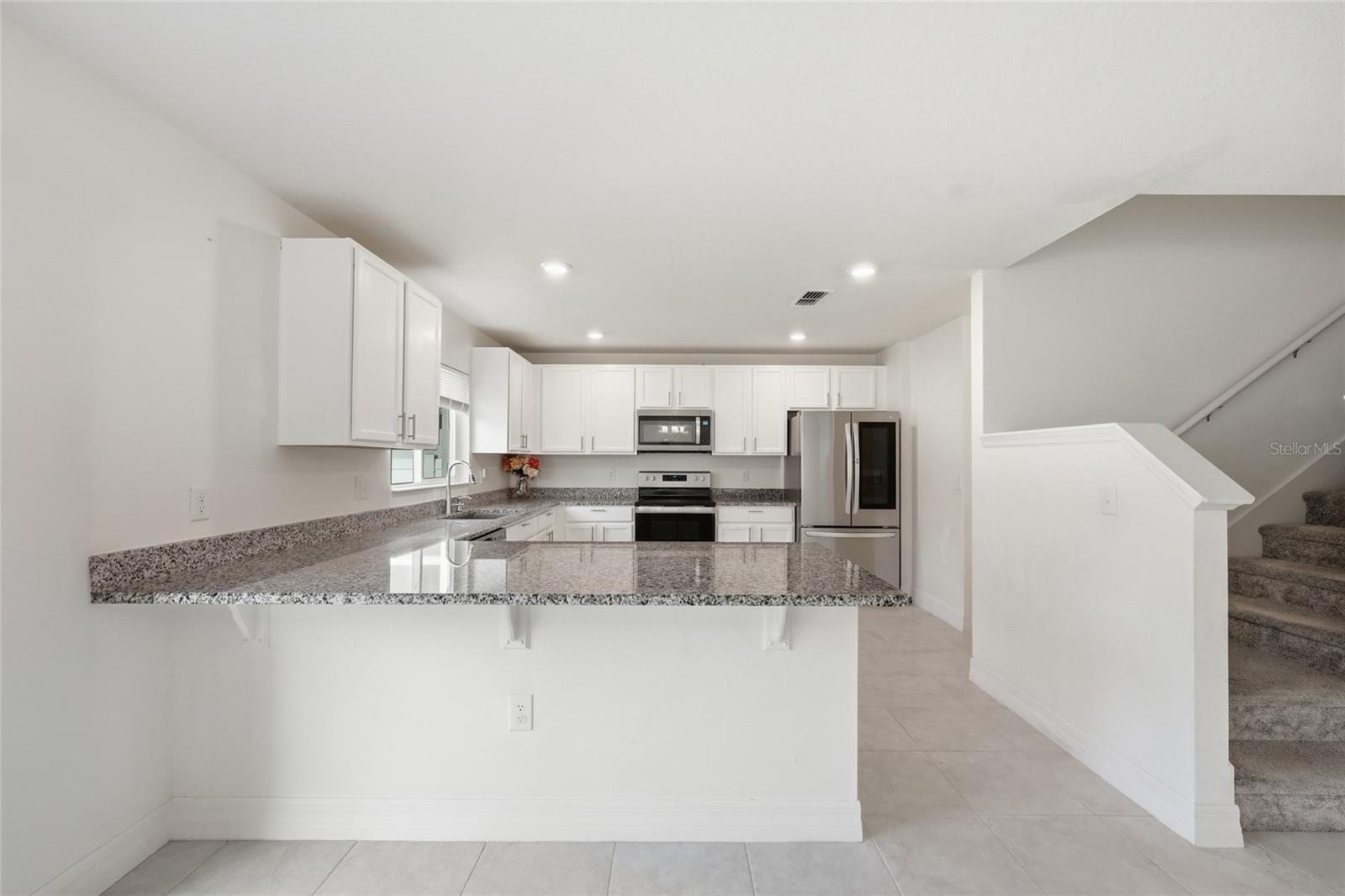 1096 PAPAYA CIR, DAVENPORT, FL, 33897