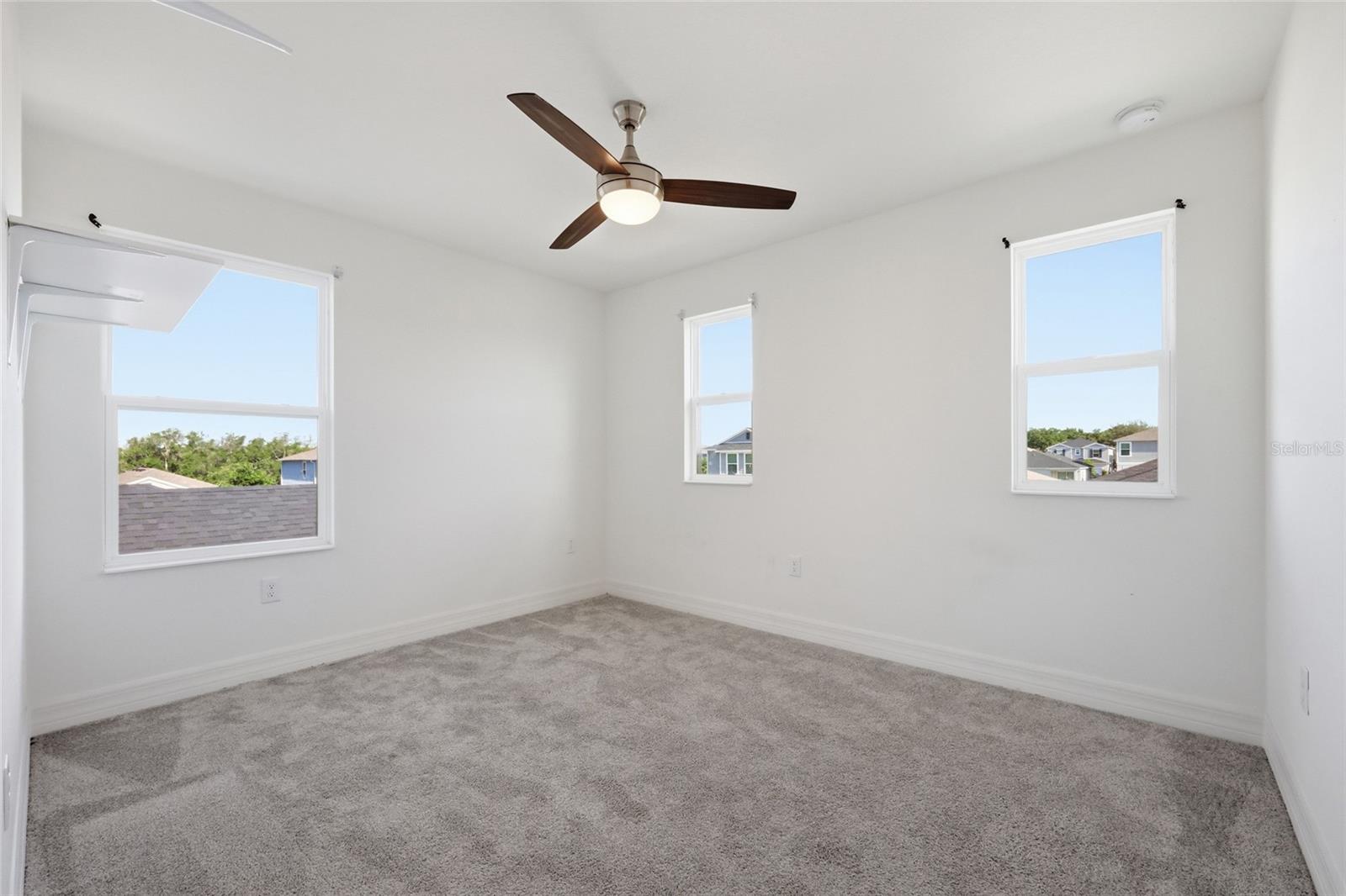 1096 PAPAYA CIR, DAVENPORT, FL, 33897