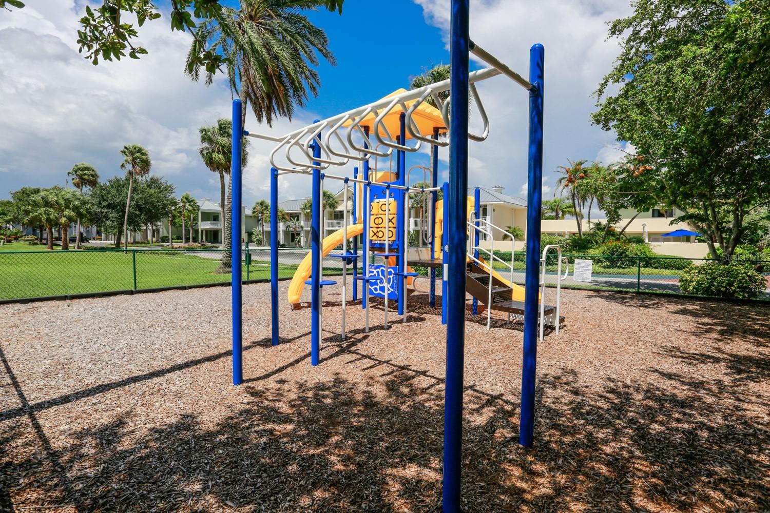 812 BAHIA DEL SOL DR #A, RUSKIN, FL, 33570