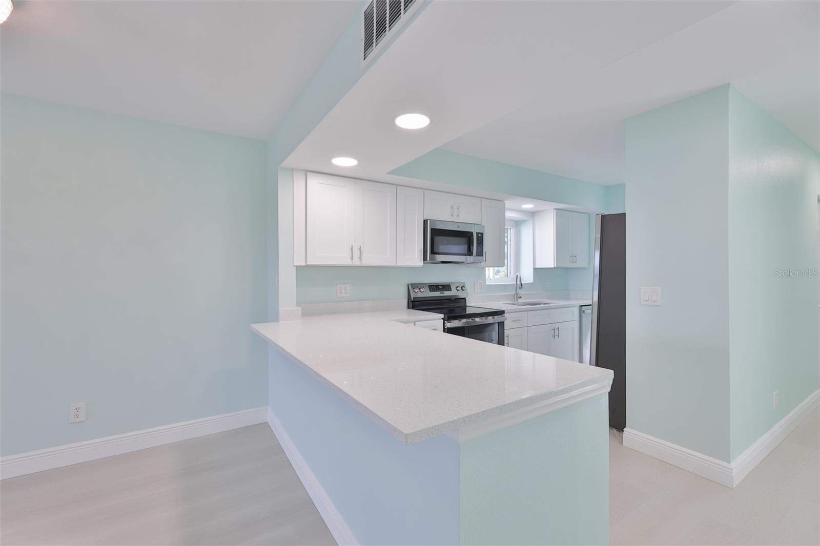 812 BAHIA DEL SOL DR #A, RUSKIN, FL, 33570