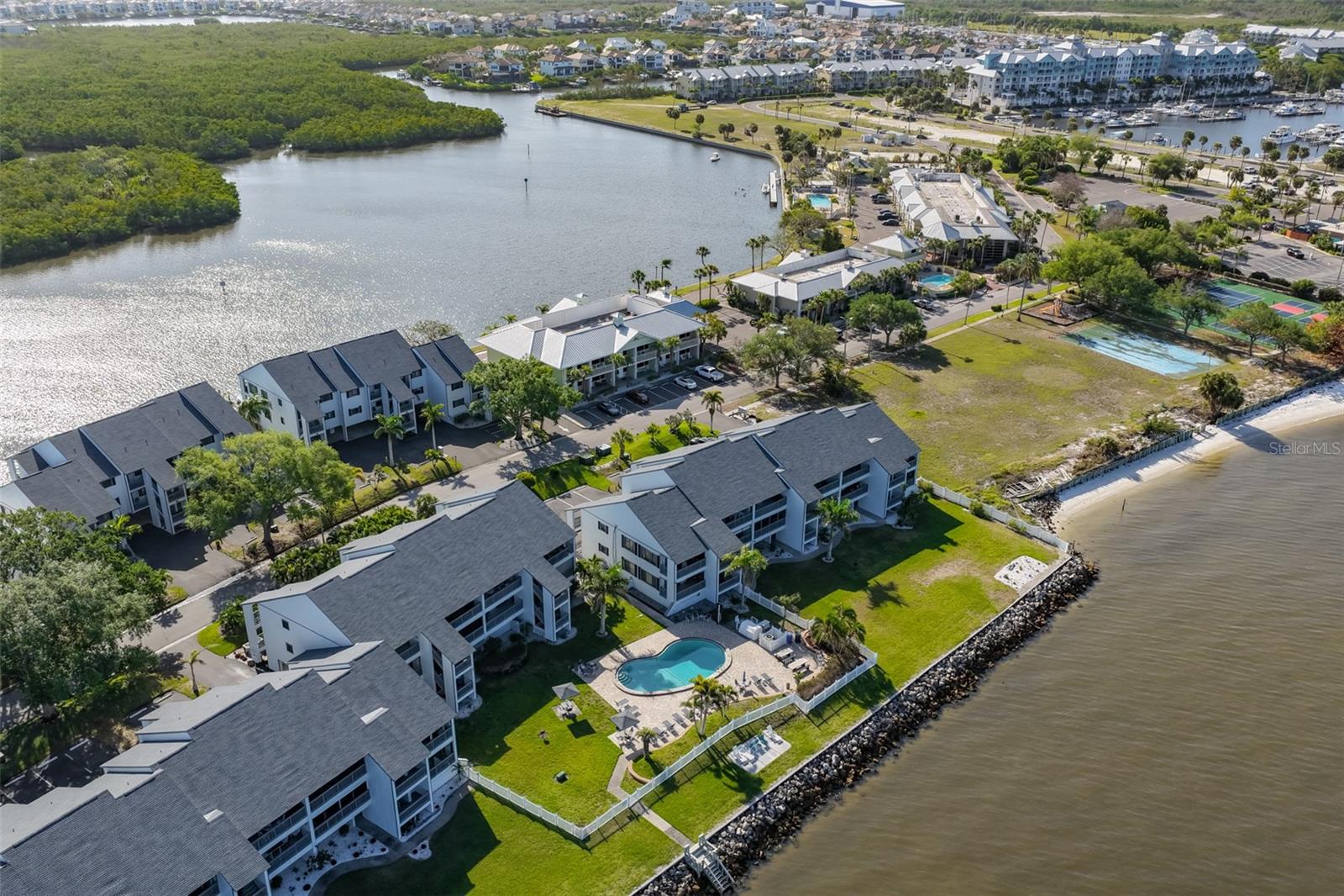 812 BAHIA DEL SOL DR #A, RUSKIN, FL, 33570