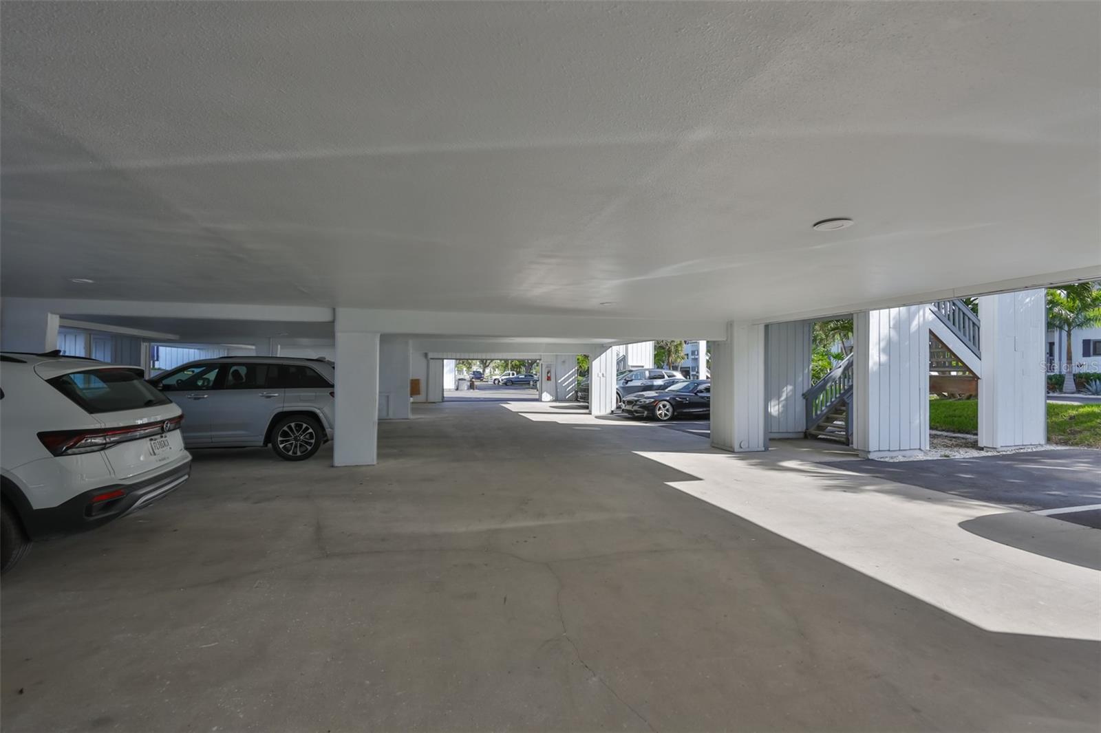 812 BAHIA DEL SOL DR #A, RUSKIN, FL, 33570