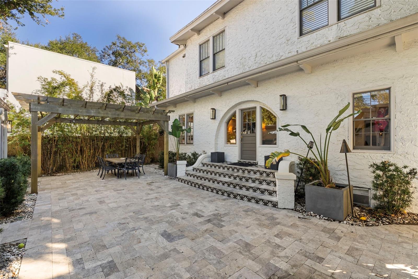 2943 W BAYSHORE CT, TAMPA, FL, 33611