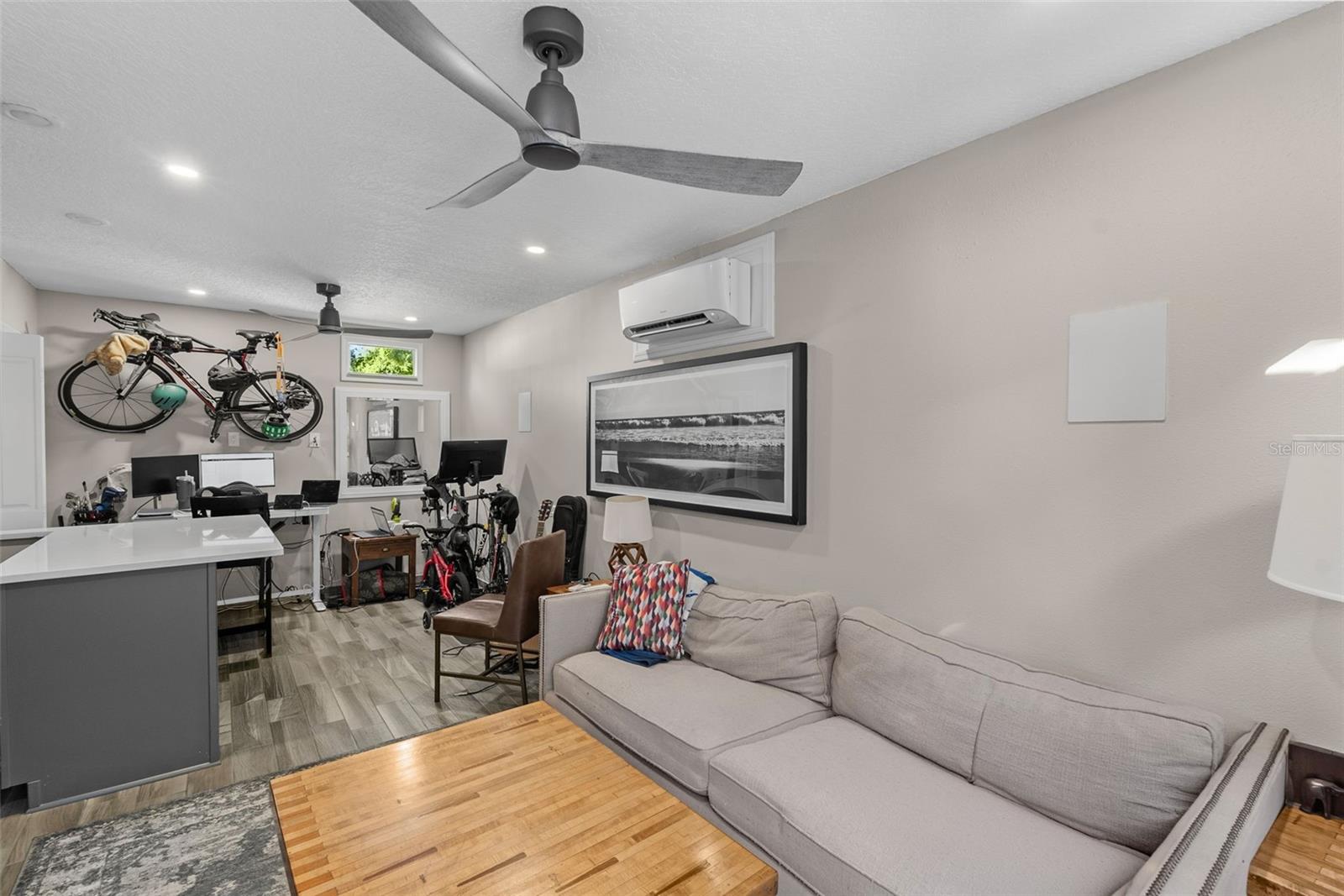 2943 W BAYSHORE CT, TAMPA, FL, 33611