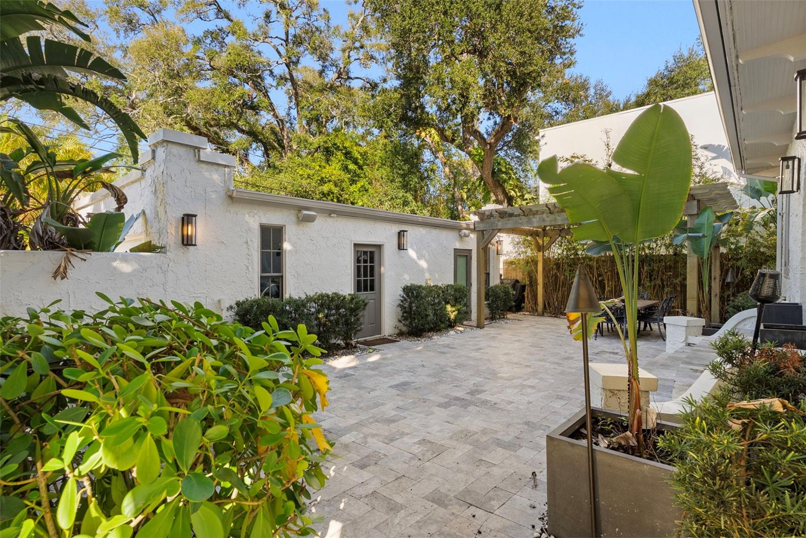 2943 W BAYSHORE CT, TAMPA, FL, 33611