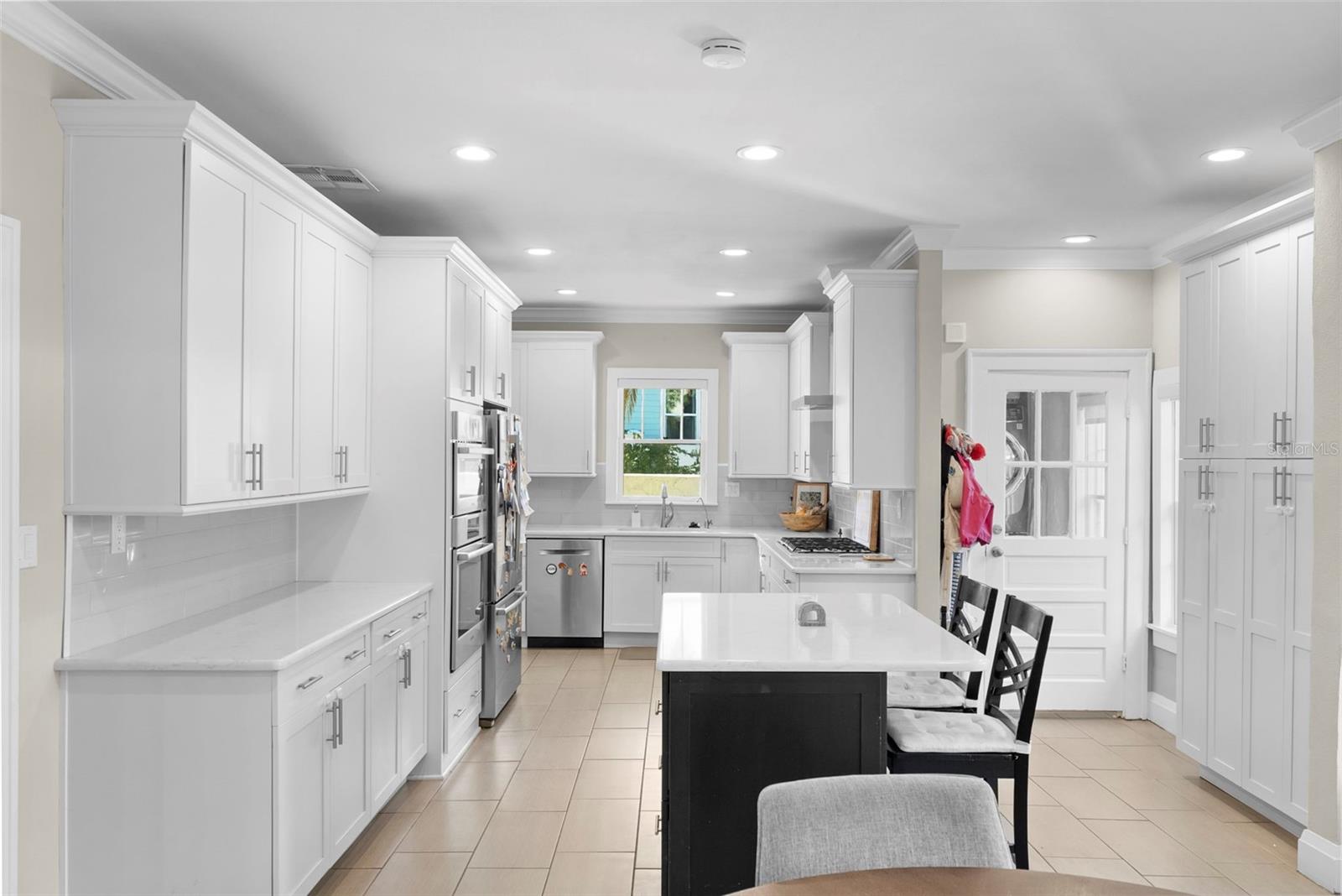 2943 W BAYSHORE CT, TAMPA, FL, 33611