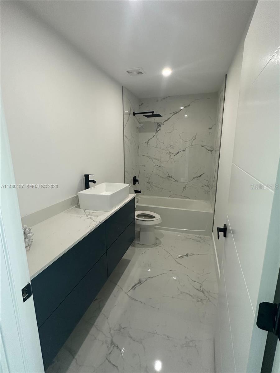 1125 MILWAUKEE BLVD, LEHIGH ACRES, FL, 33974