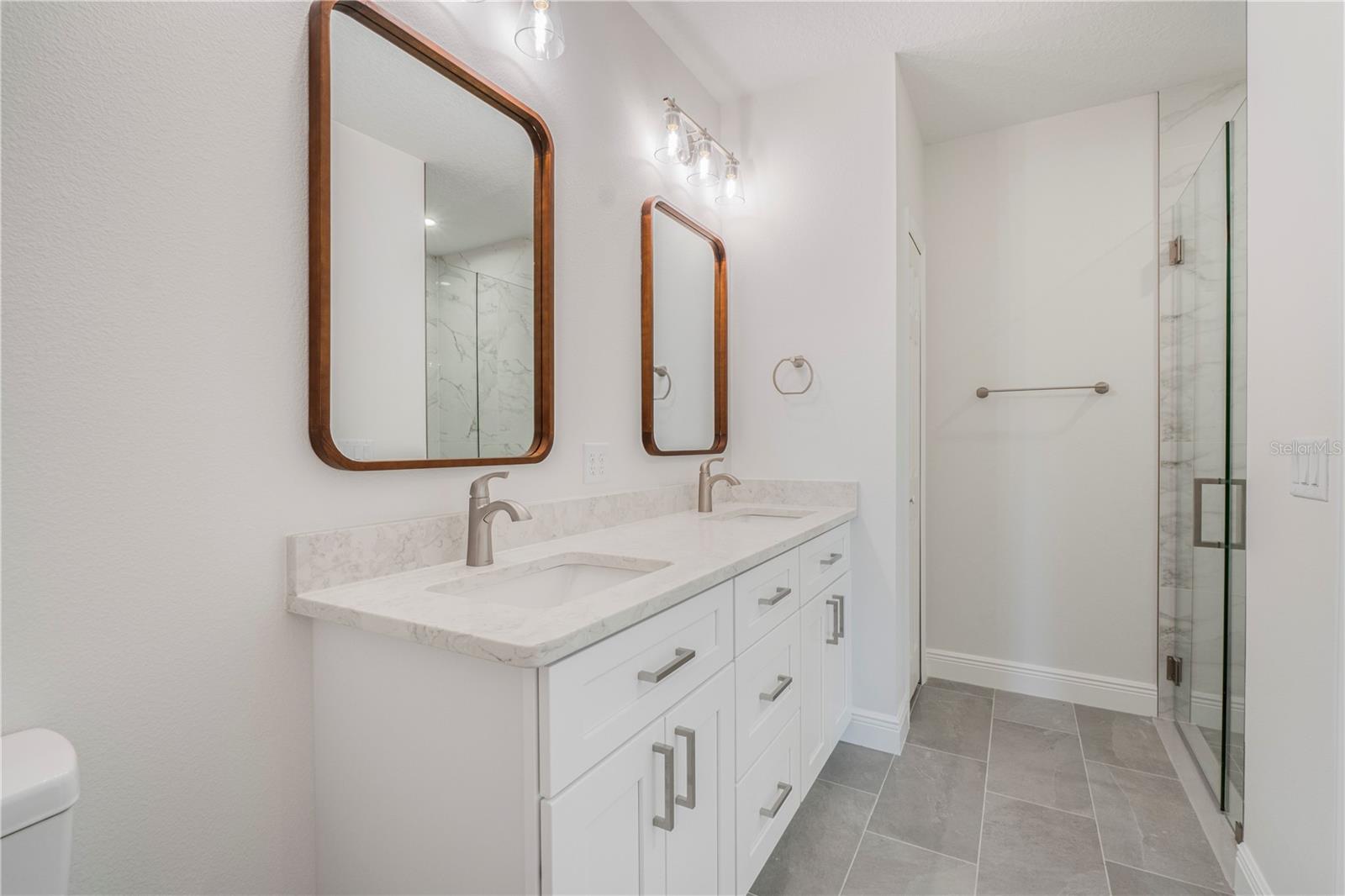 2141 E OLD MILL DR, DELTONA, FL, 32725