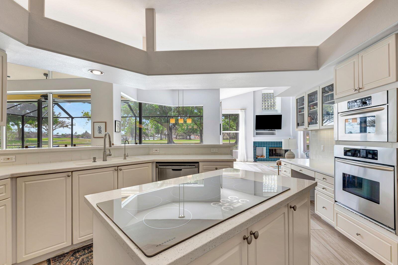 7212 N SERENOA DR, SARASOTA, FL, 34241