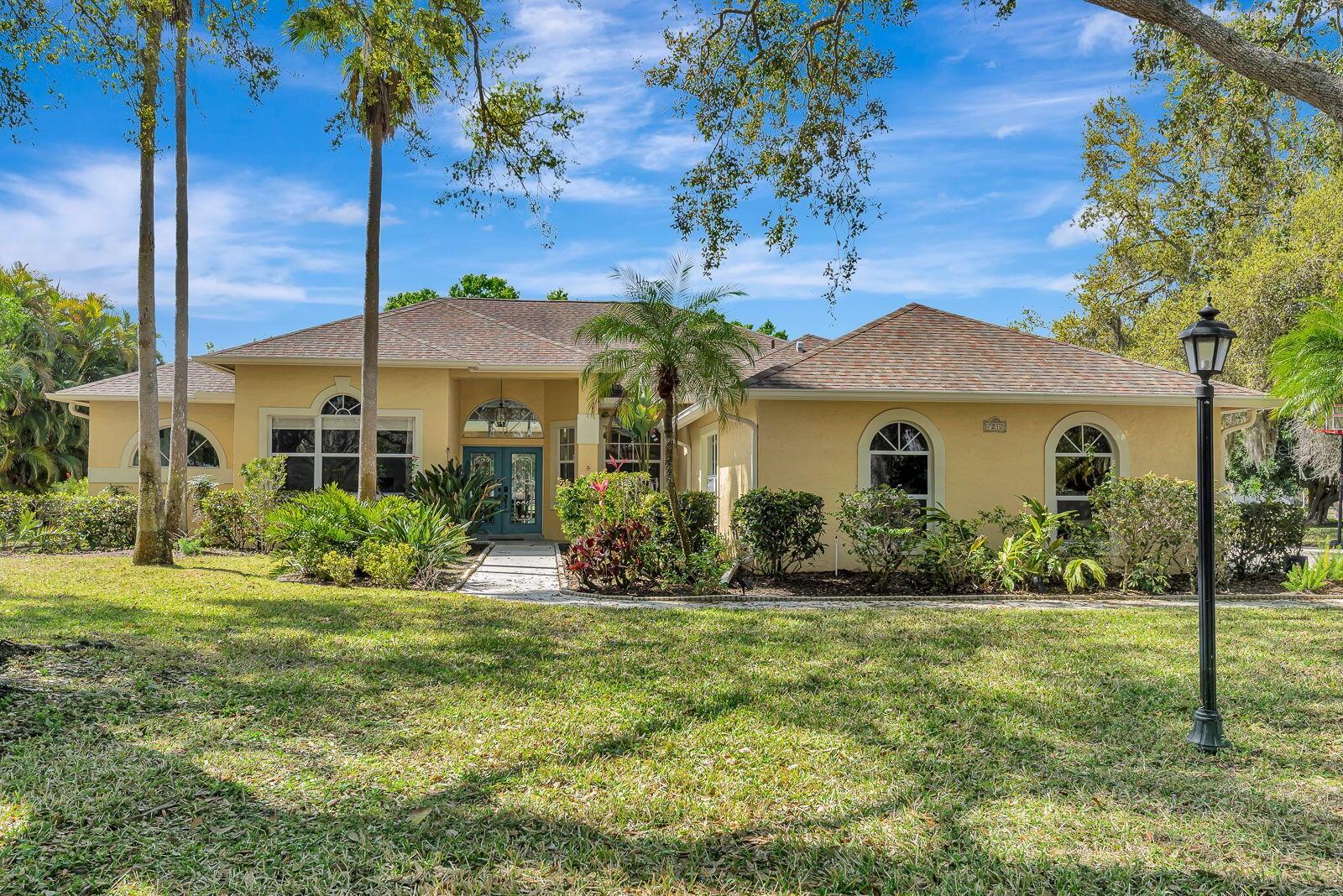 7212 N SERENOA DR, SARASOTA, FL, 34241