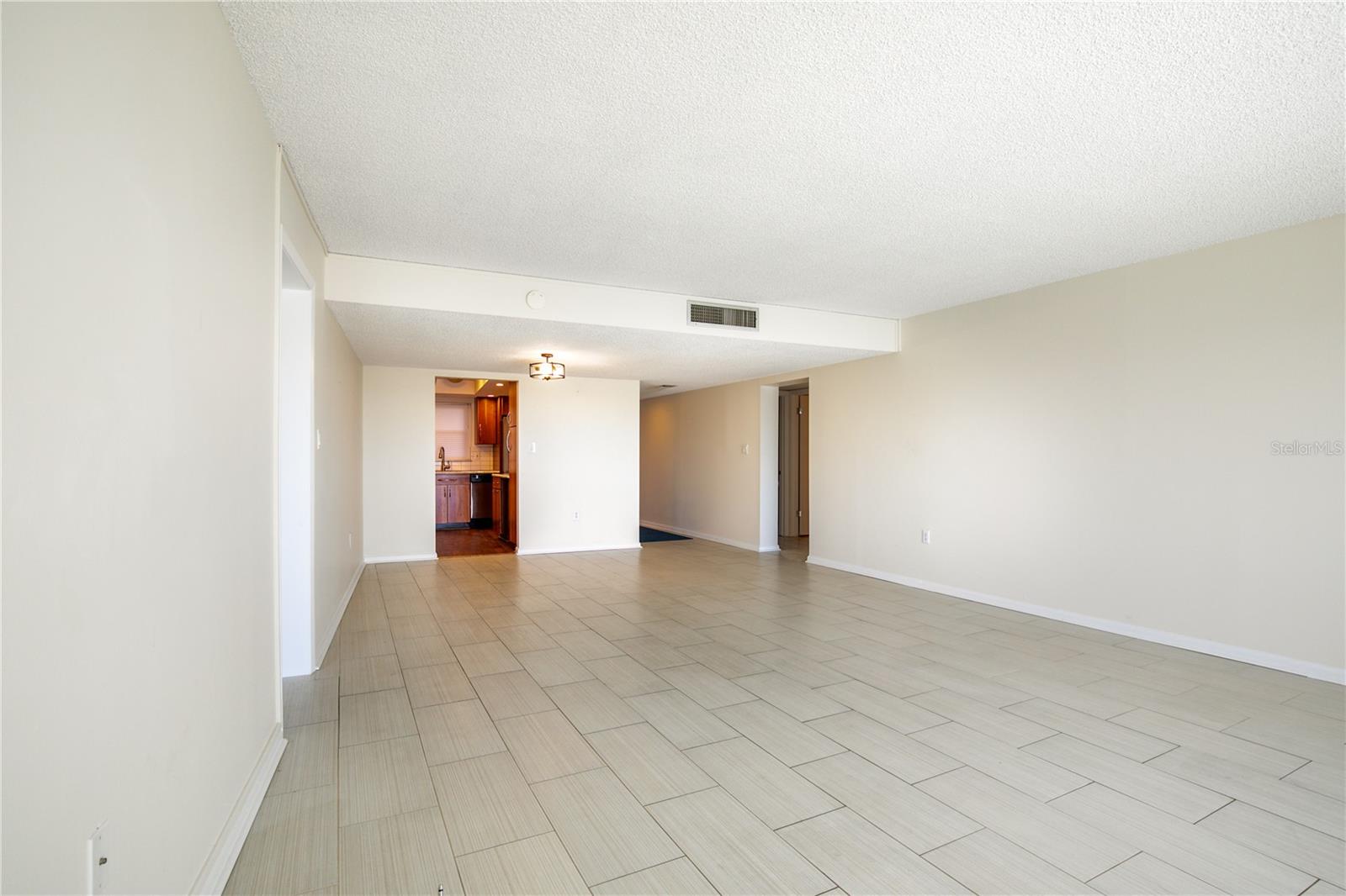 601 MCDONALD STREET #105, MOUNT DORA, FL, 32757