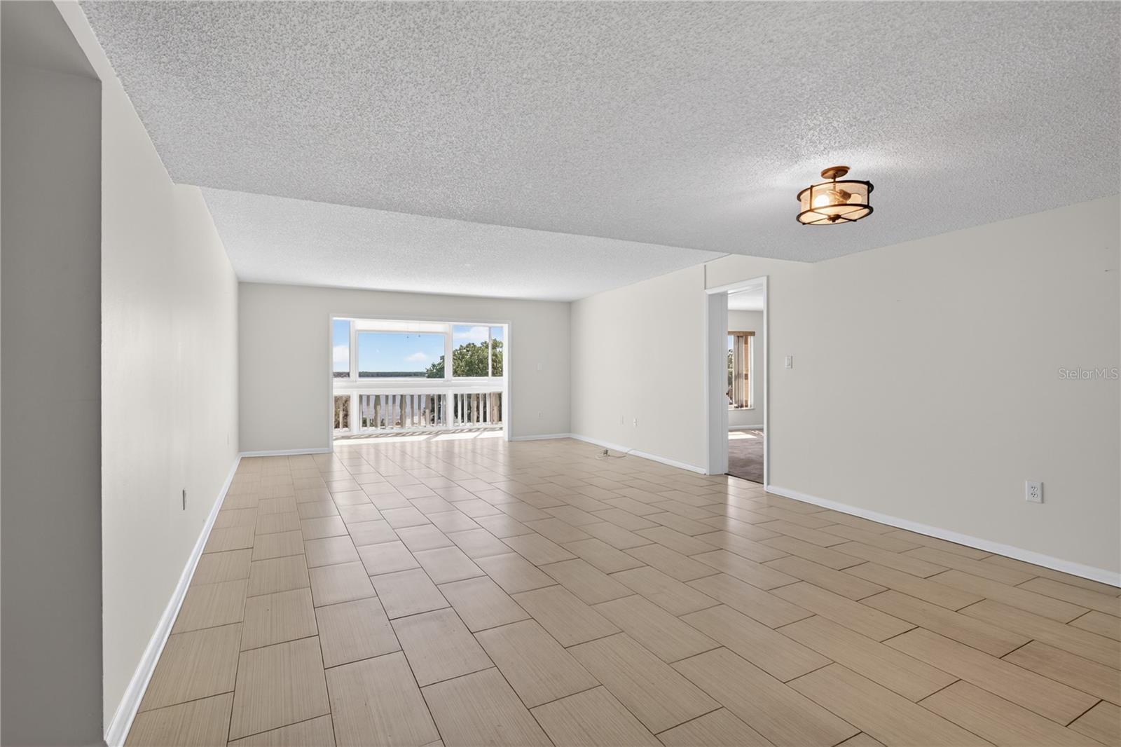 601 MCDONALD STREET #105, MOUNT DORA, FL, 32757