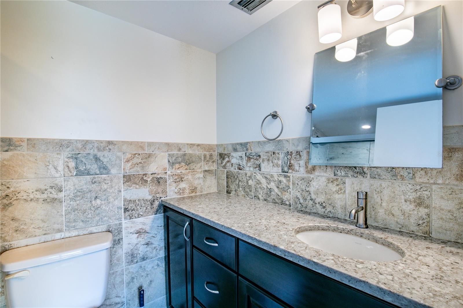 601 MCDONALD STREET #105, MOUNT DORA, FL, 32757