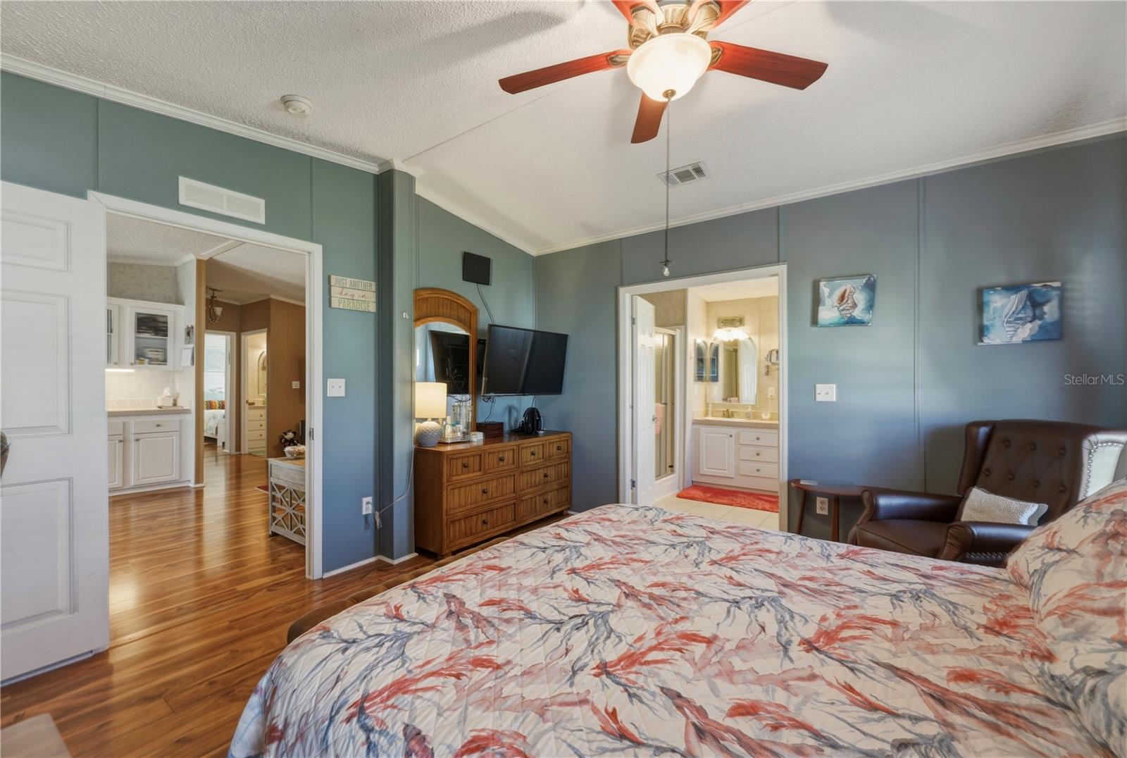 2100 KINGS HWY #401, PORT CHARLOTTE, FL, 33980