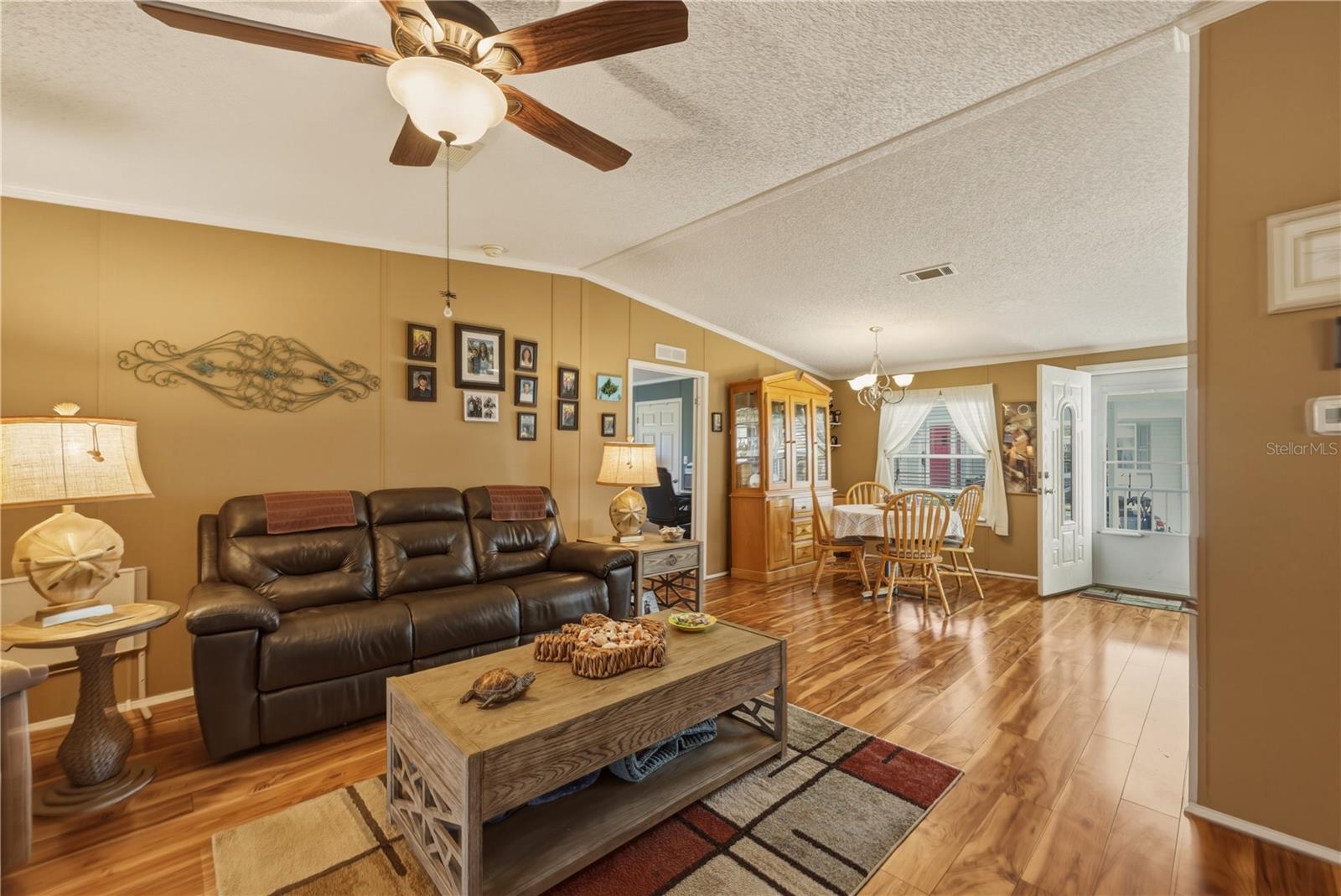 2100 KINGS HWY #401, PORT CHARLOTTE, FL, 33980