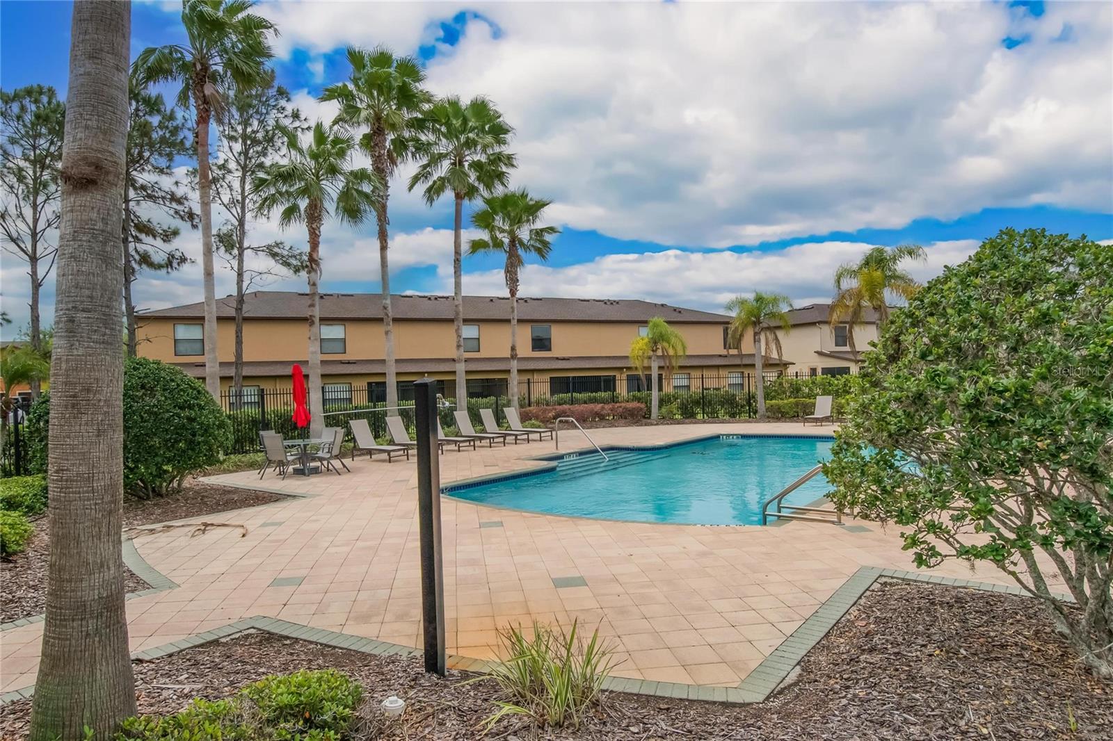 2605 OLEANDER LAKES DR, BRANDON, FL, 33511