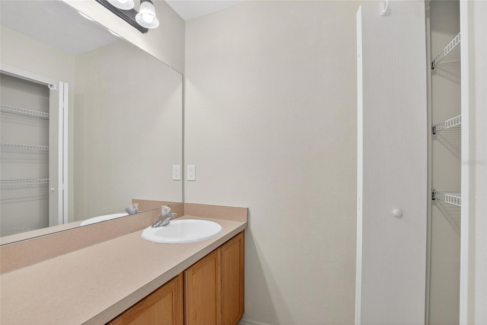 2605 OLEANDER LAKES DR, BRANDON, FL, 33511