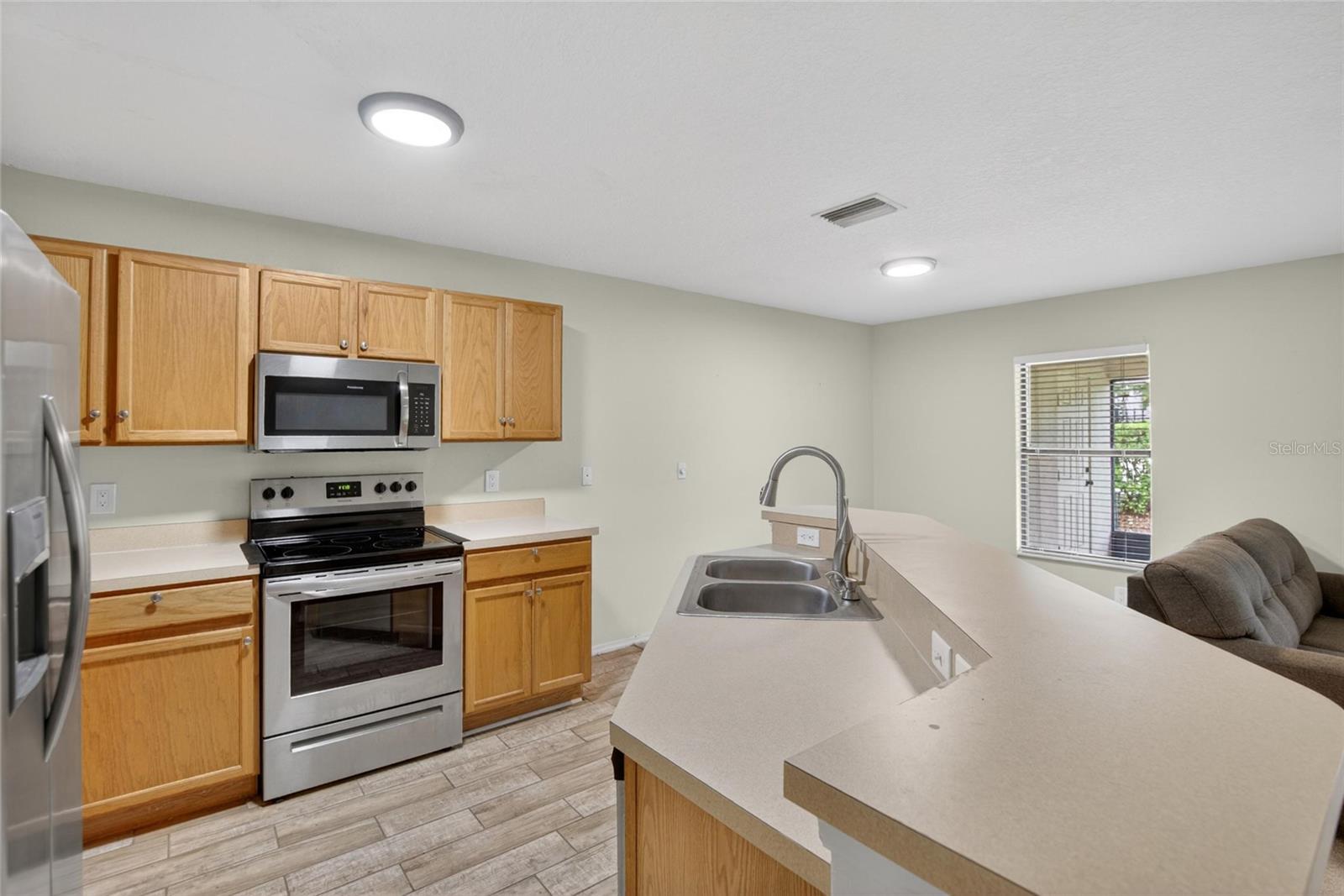 2605 OLEANDER LAKES DR, BRANDON, FL, 33511