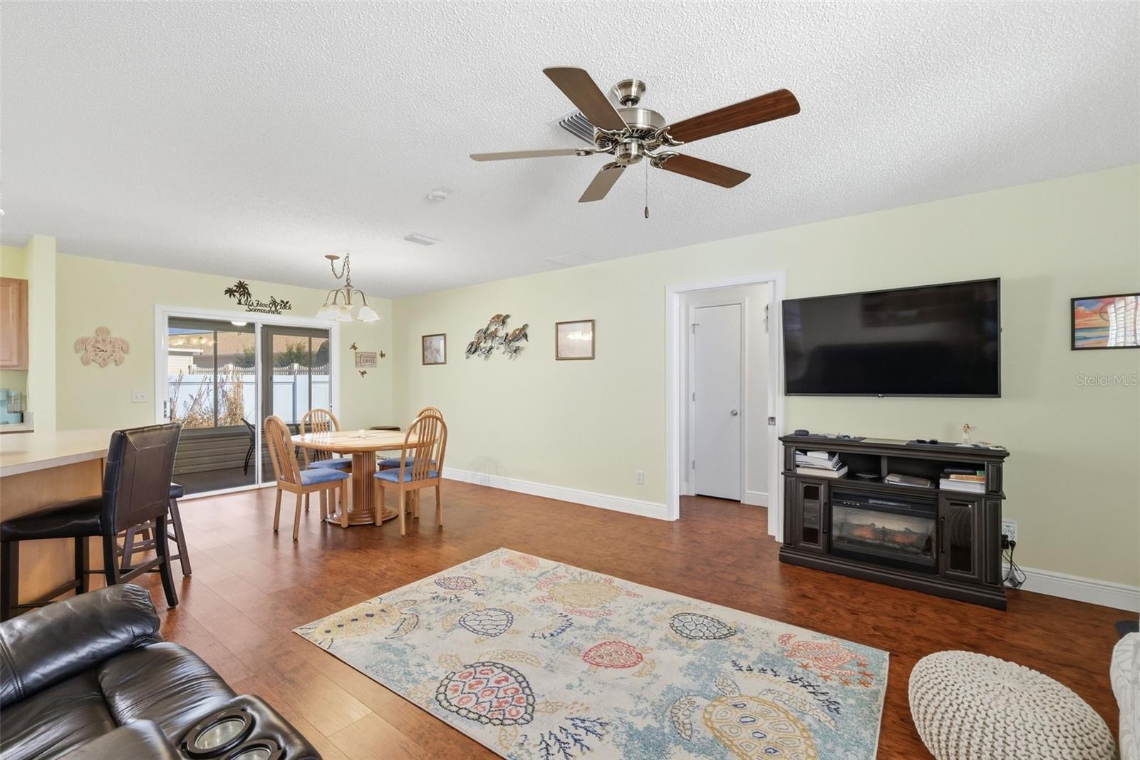 1609 BLOSSOM TER, THE VILLAGES, FL, 32162