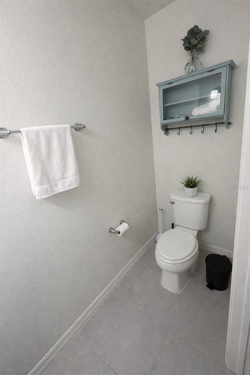 8328 WILDER PINES AVE, LAKELAND, FL, 33809